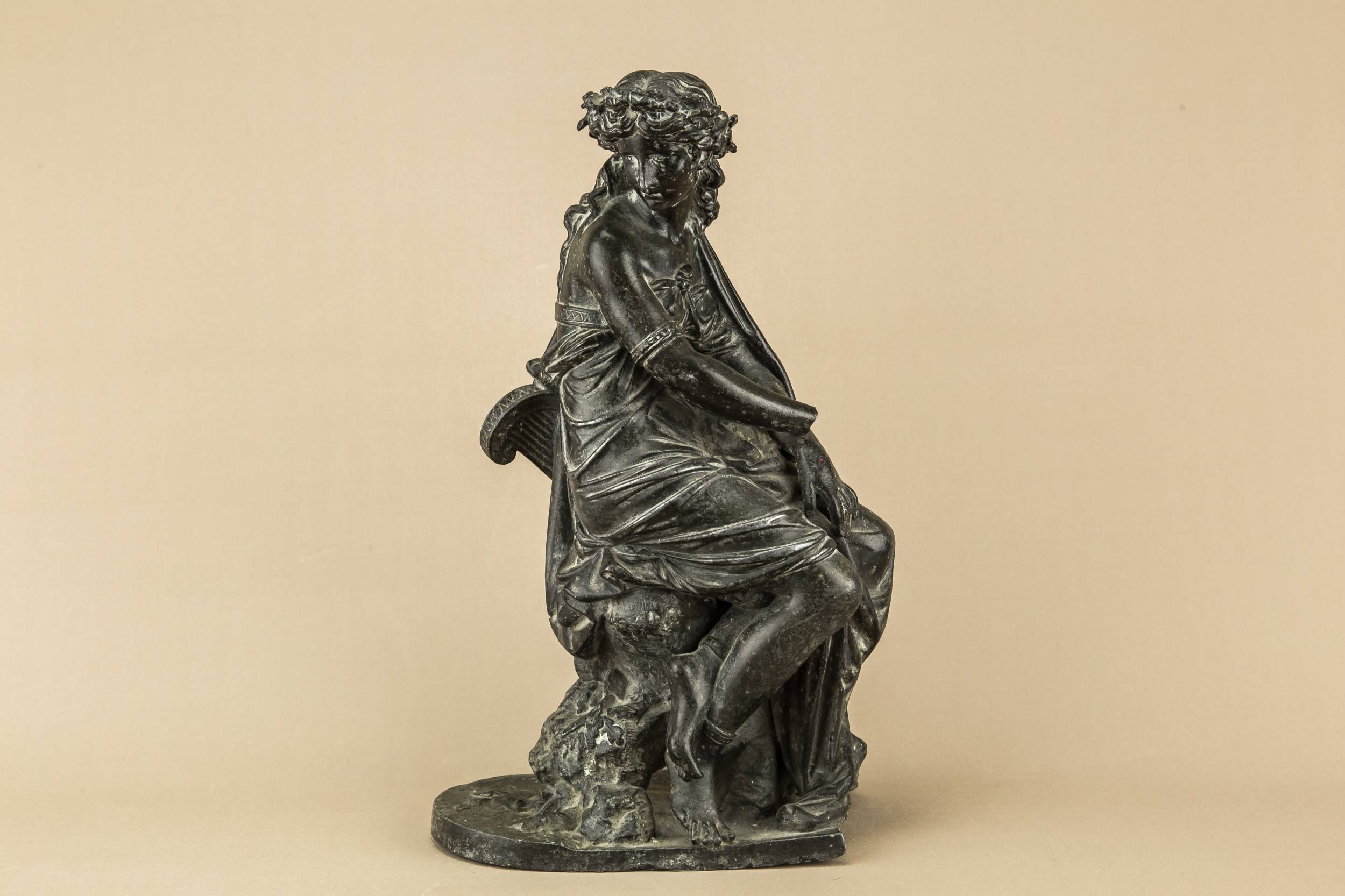 C Antique Bronze — Bronze seated Muse