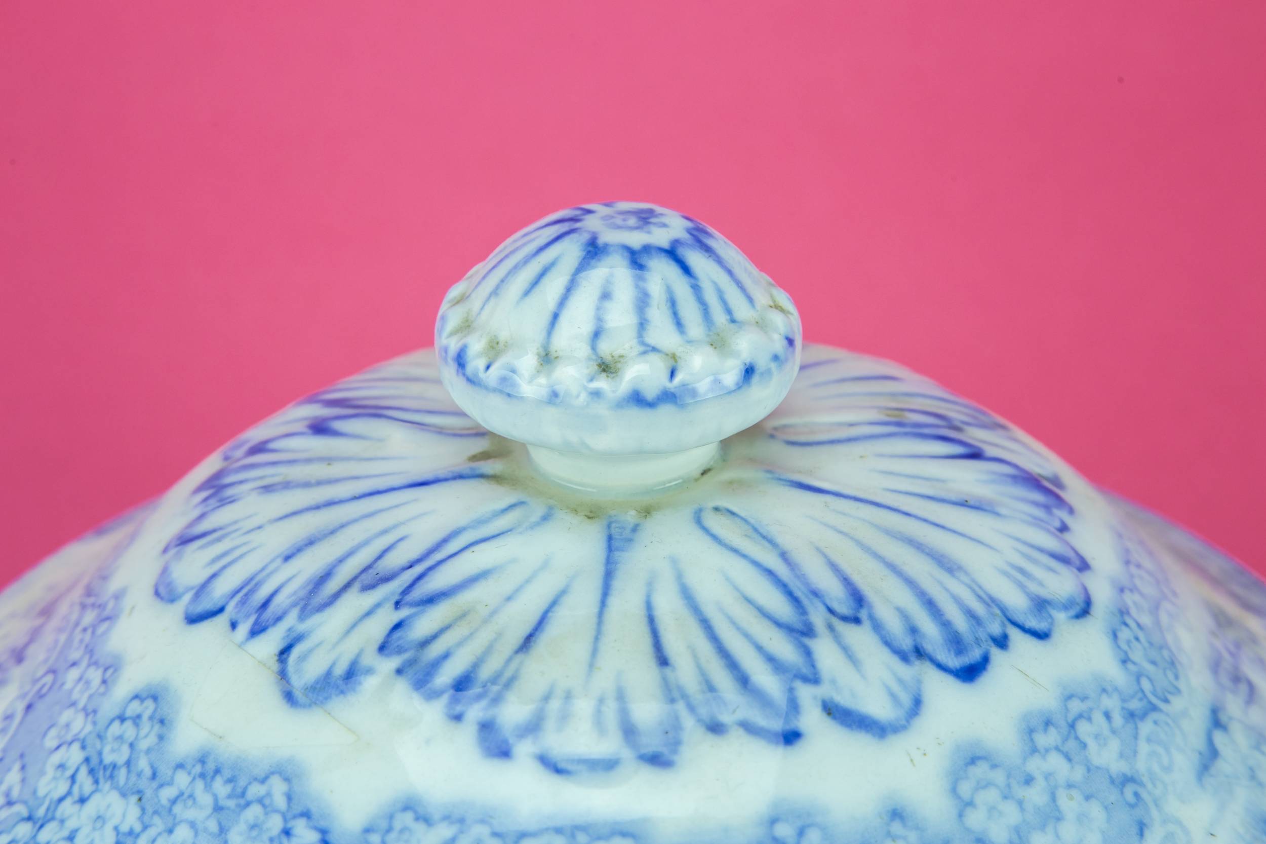 Antique Victorian Landscape — Large Victorian tureen 3