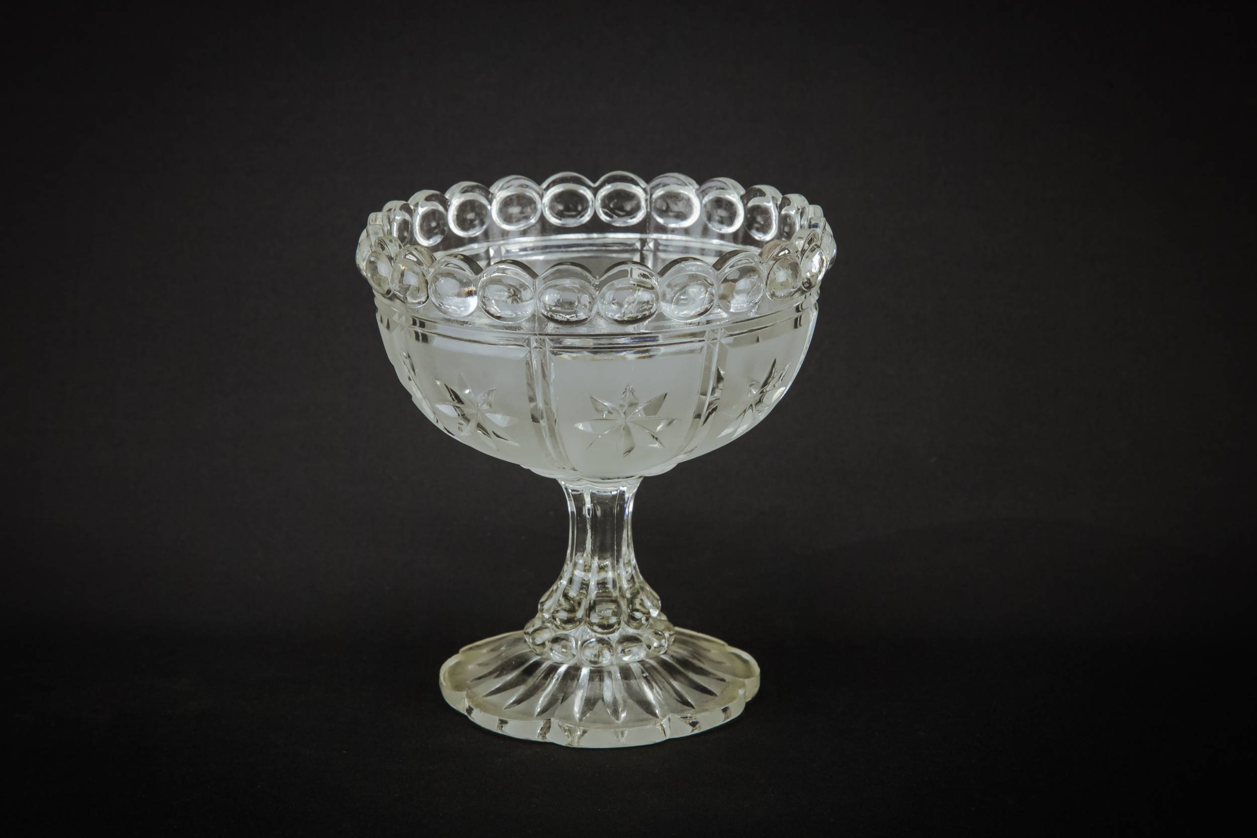 Antique Crystal Glass — Glass stem bowl