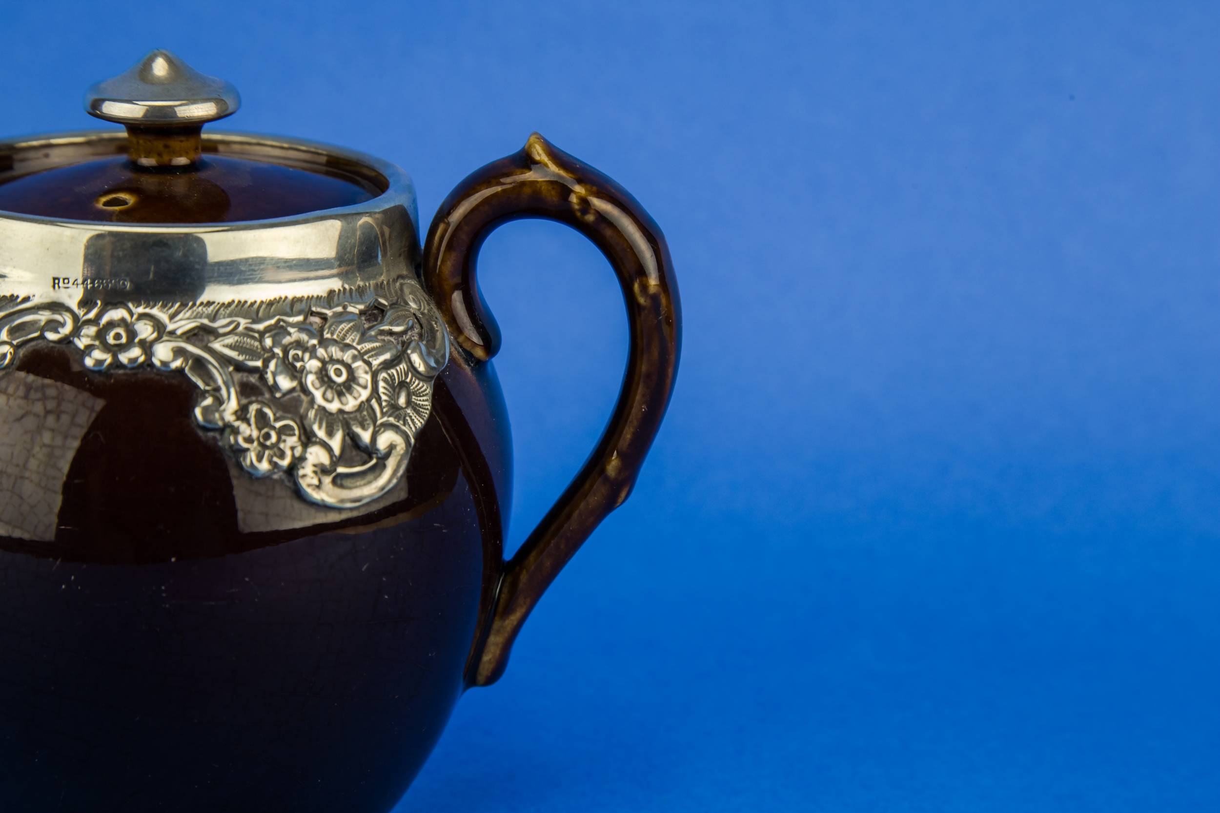 Charming Antique Henry — Silver mounted teapot 1