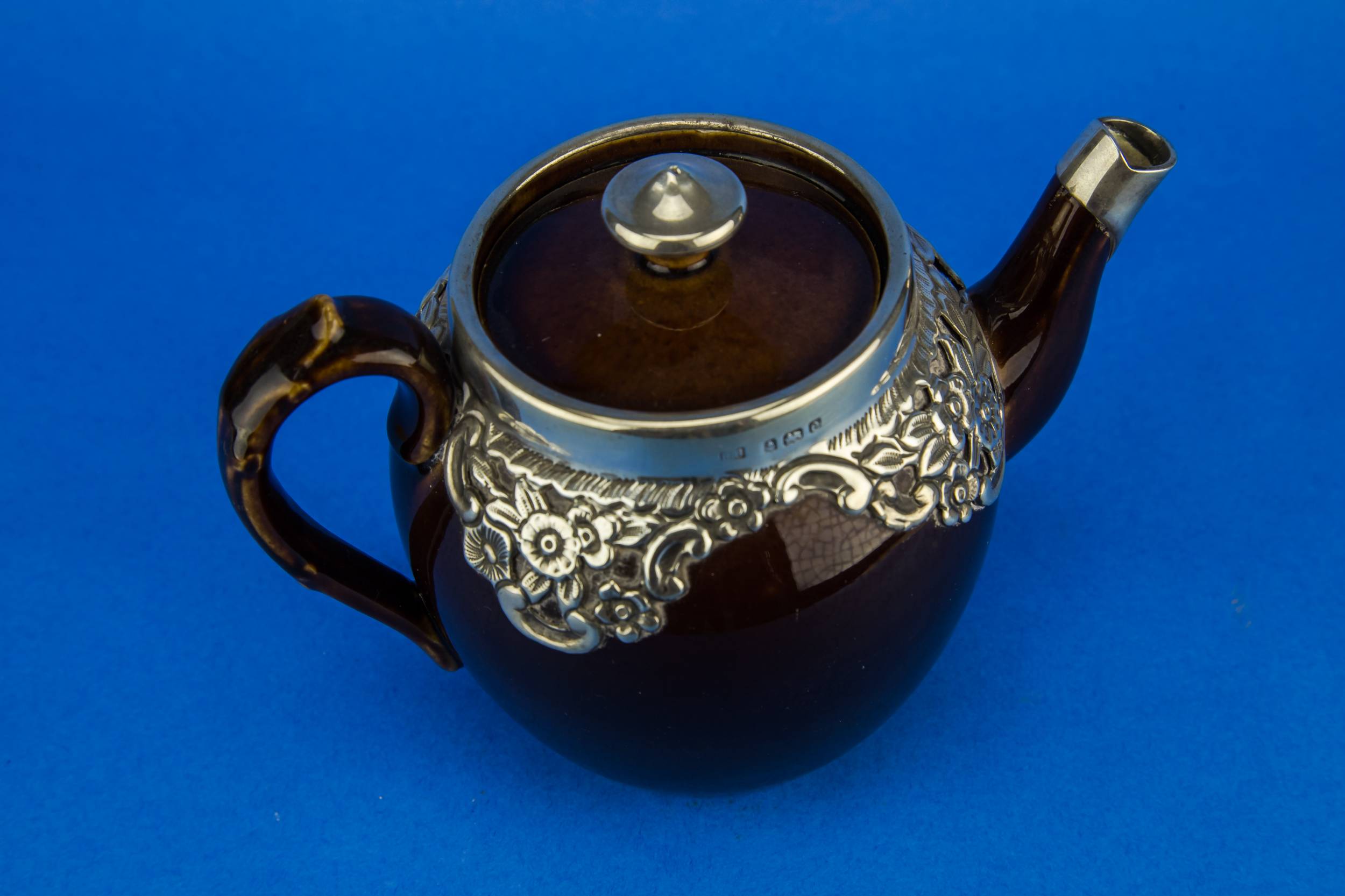 Charming Antique Henry — Silver mounted teapot 3