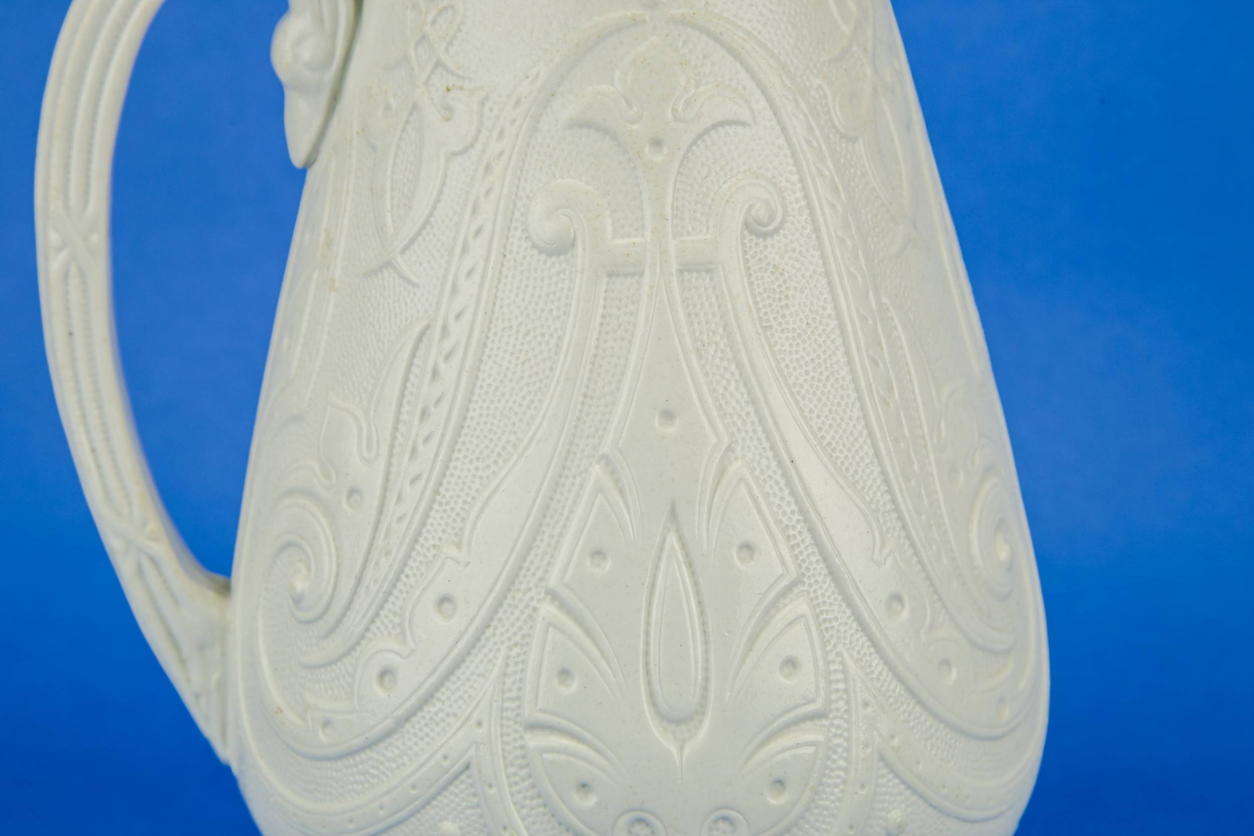 Gothic Revival Antique — Porcelain water jug 2