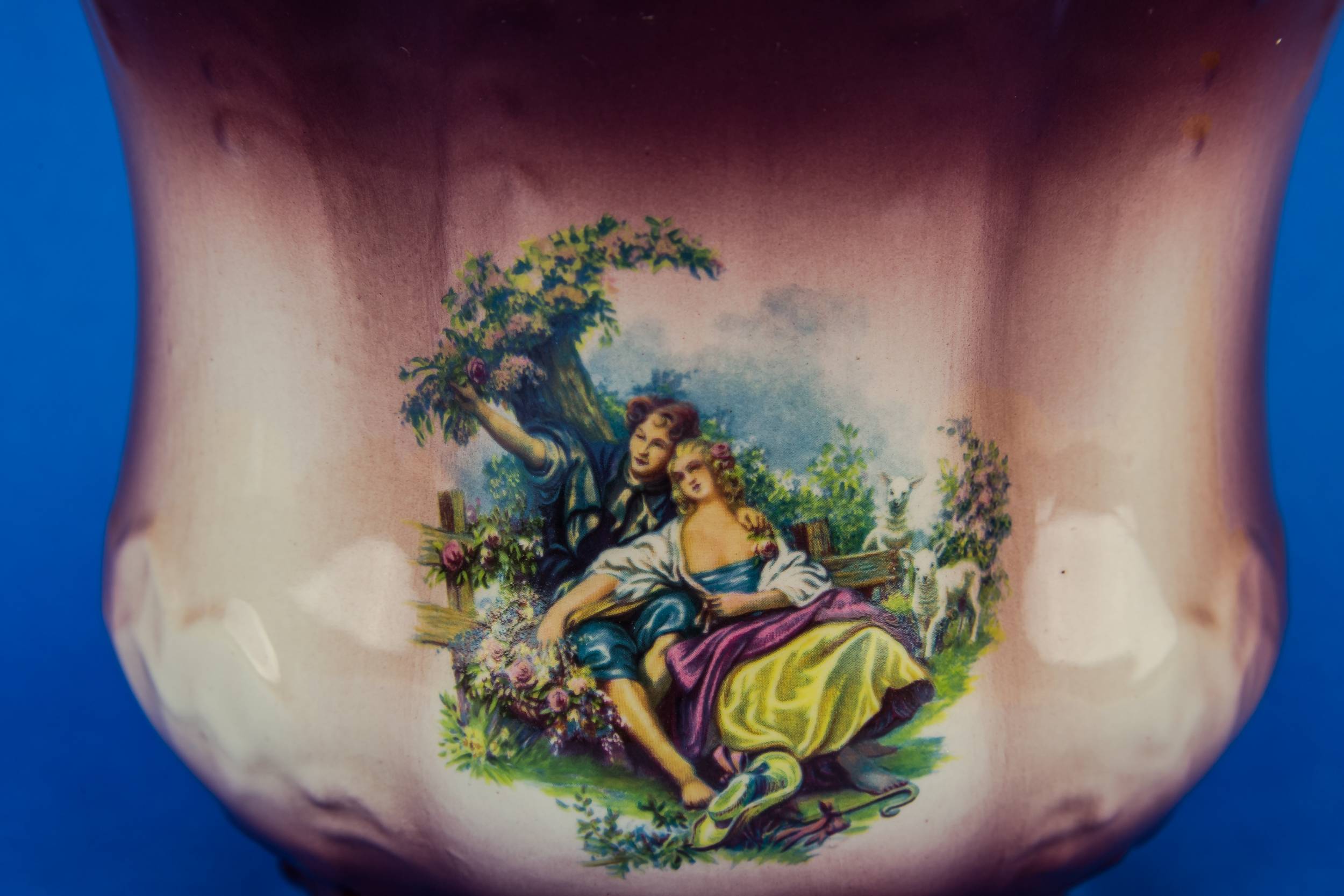 Beautiful Retro Pastoral — Amethyst ceramic planter 1