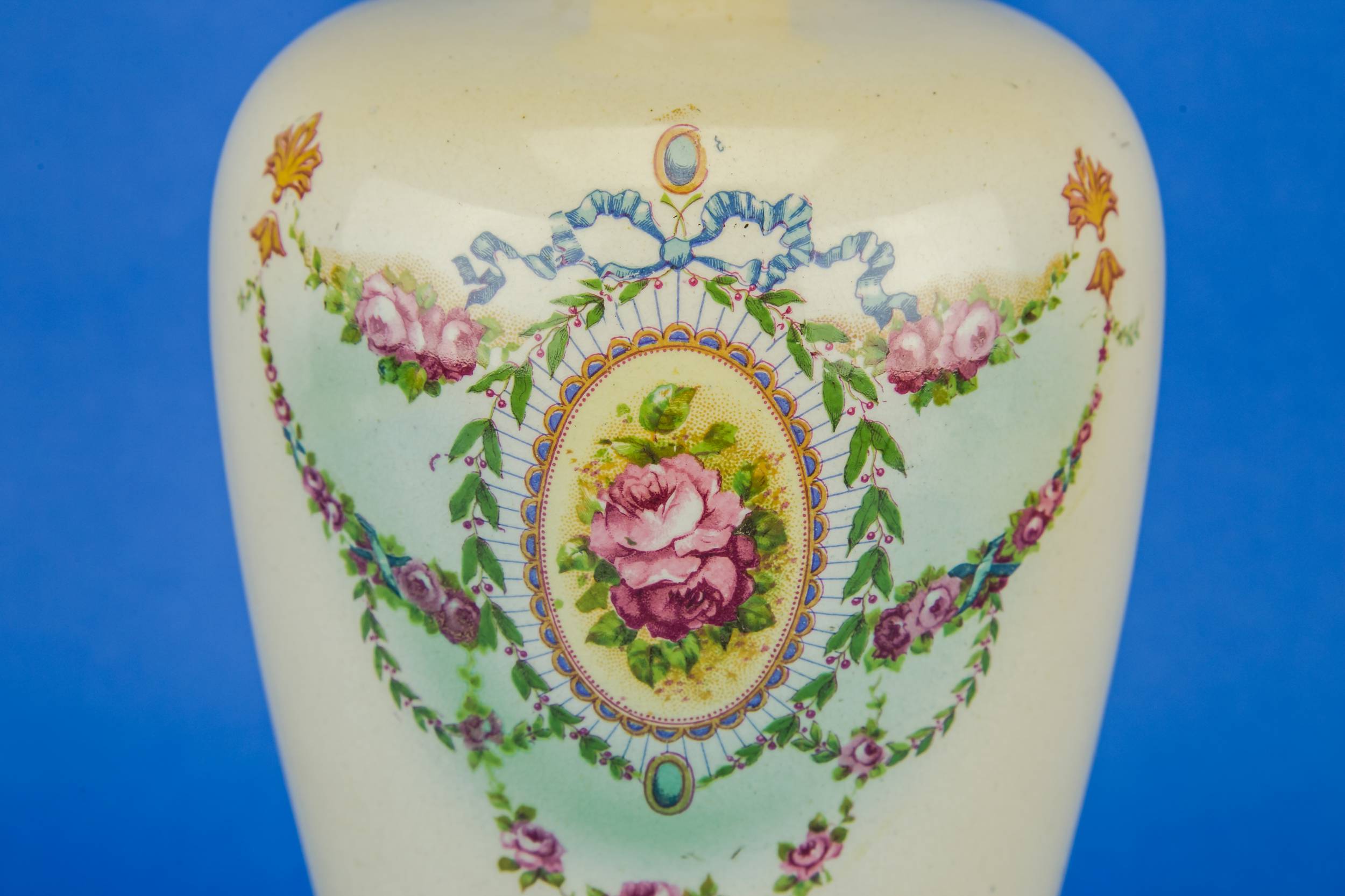 Neo-classical Elegant Floral — Pale pink flower vase 1