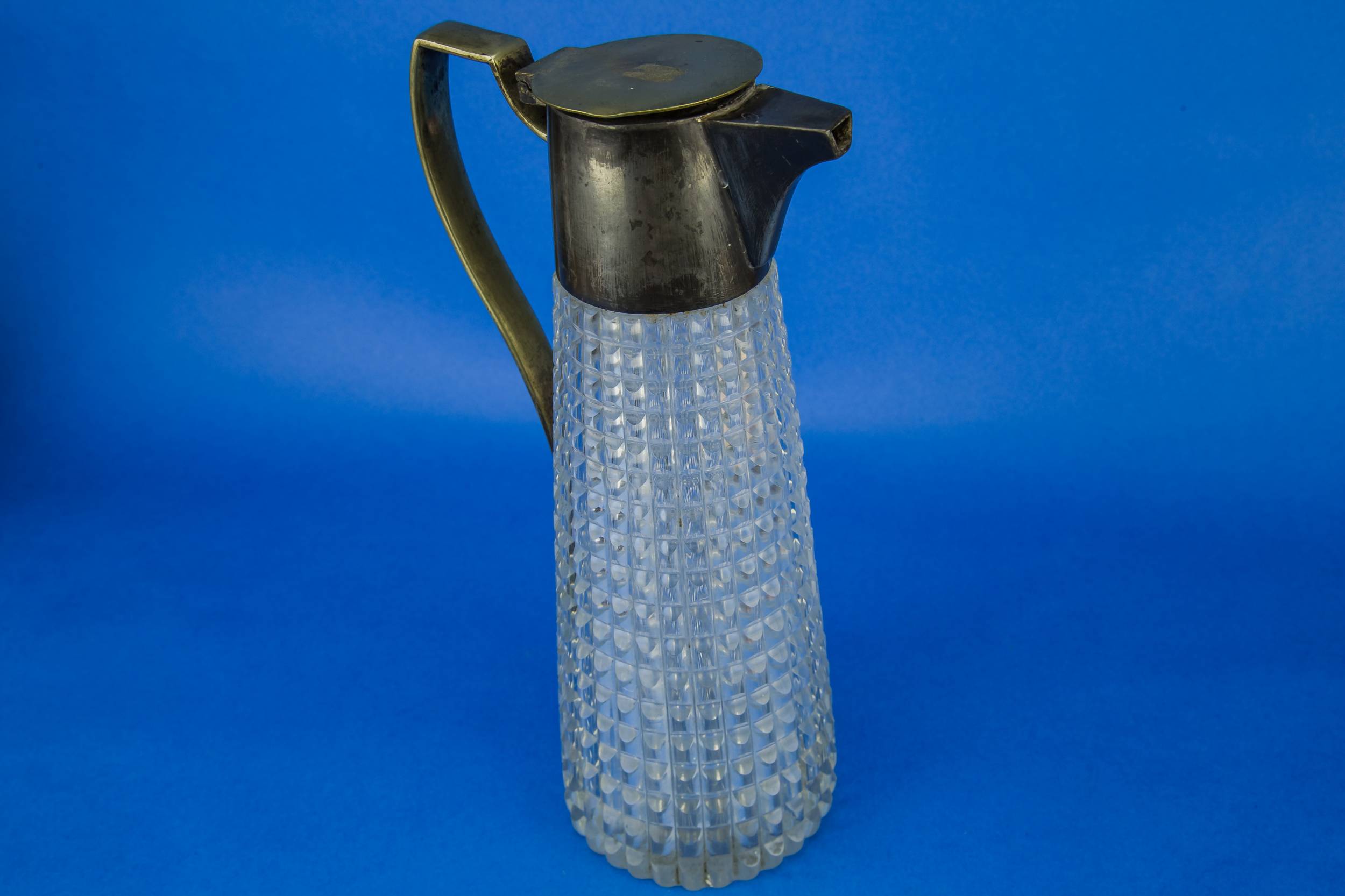 Cut Glass Rustic — Cut glass wine carafe 3