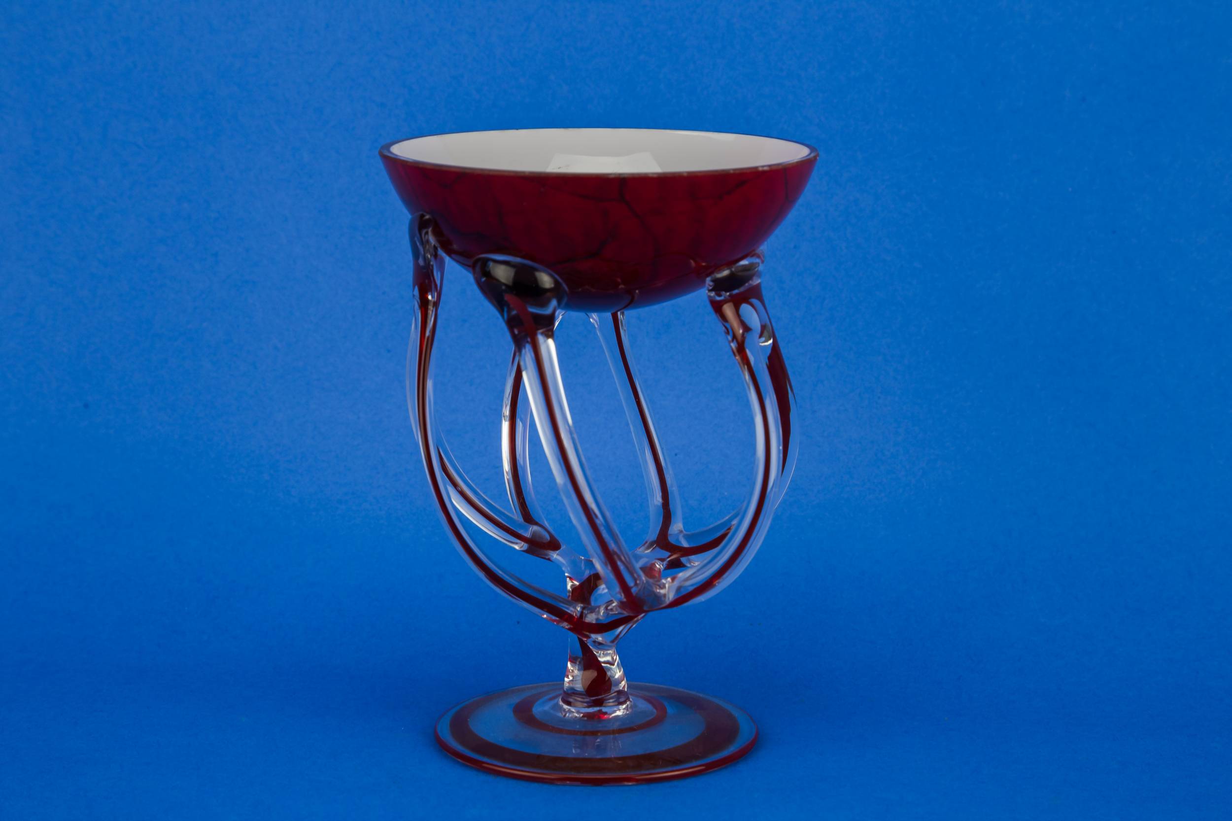 Modernist Vintage 4.1'' — Red glass decorative bowl