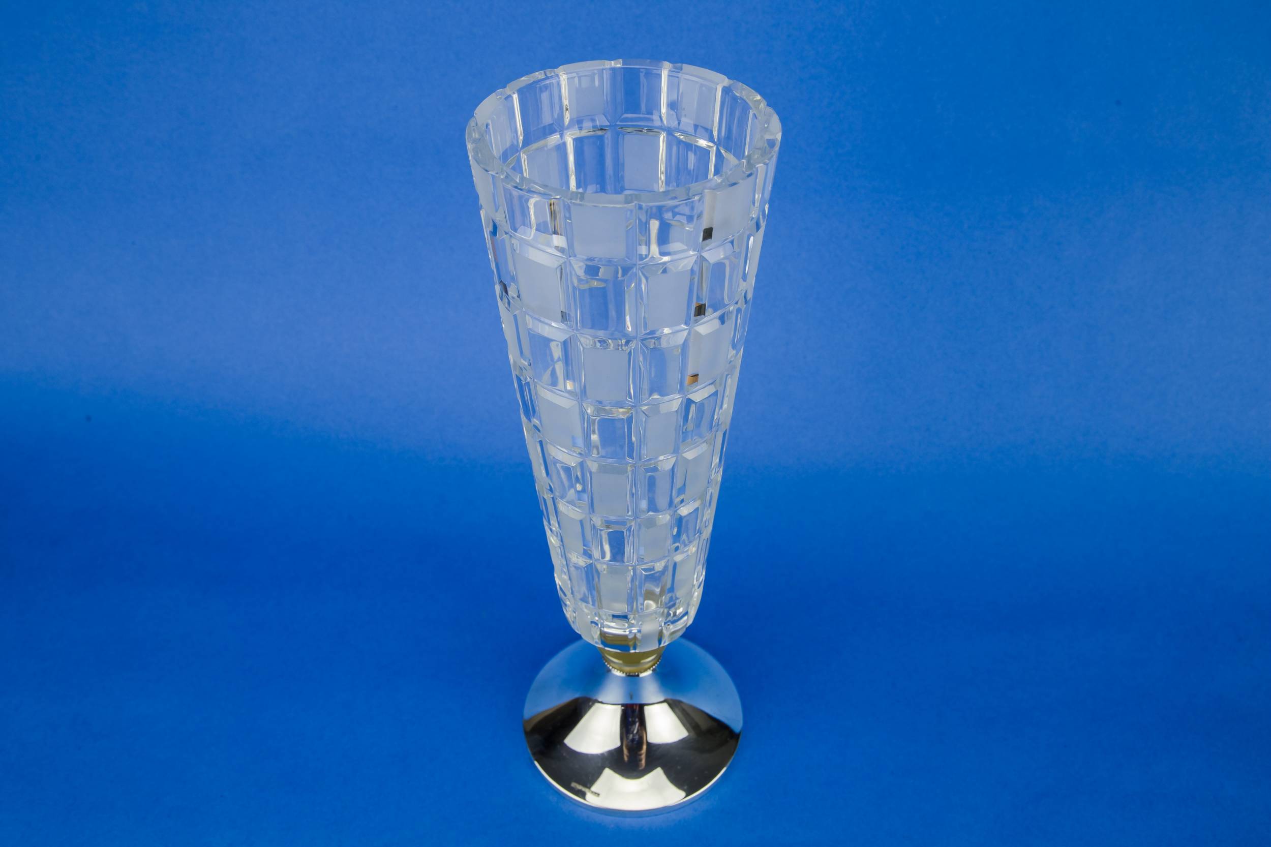 Modernist Vintage Geometric — Modernist glass vase 3