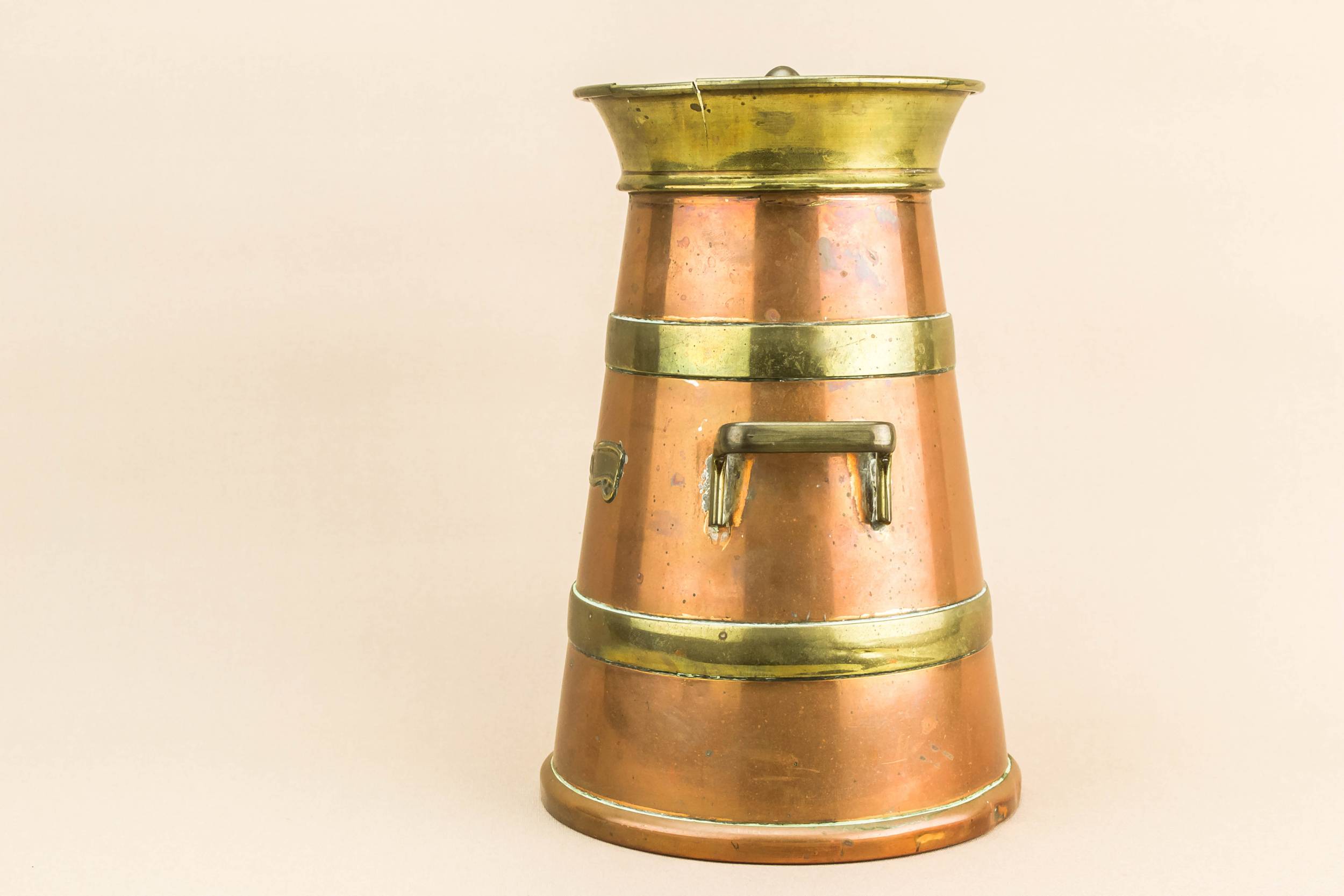 Vintage Shabby Chic — Banded copper tea box 3