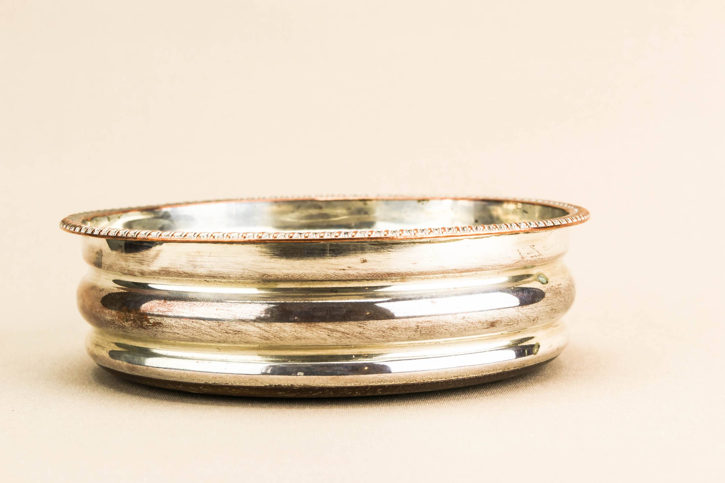 Classical Traditional Gadrooned — Gadrooned bottle coaster 2