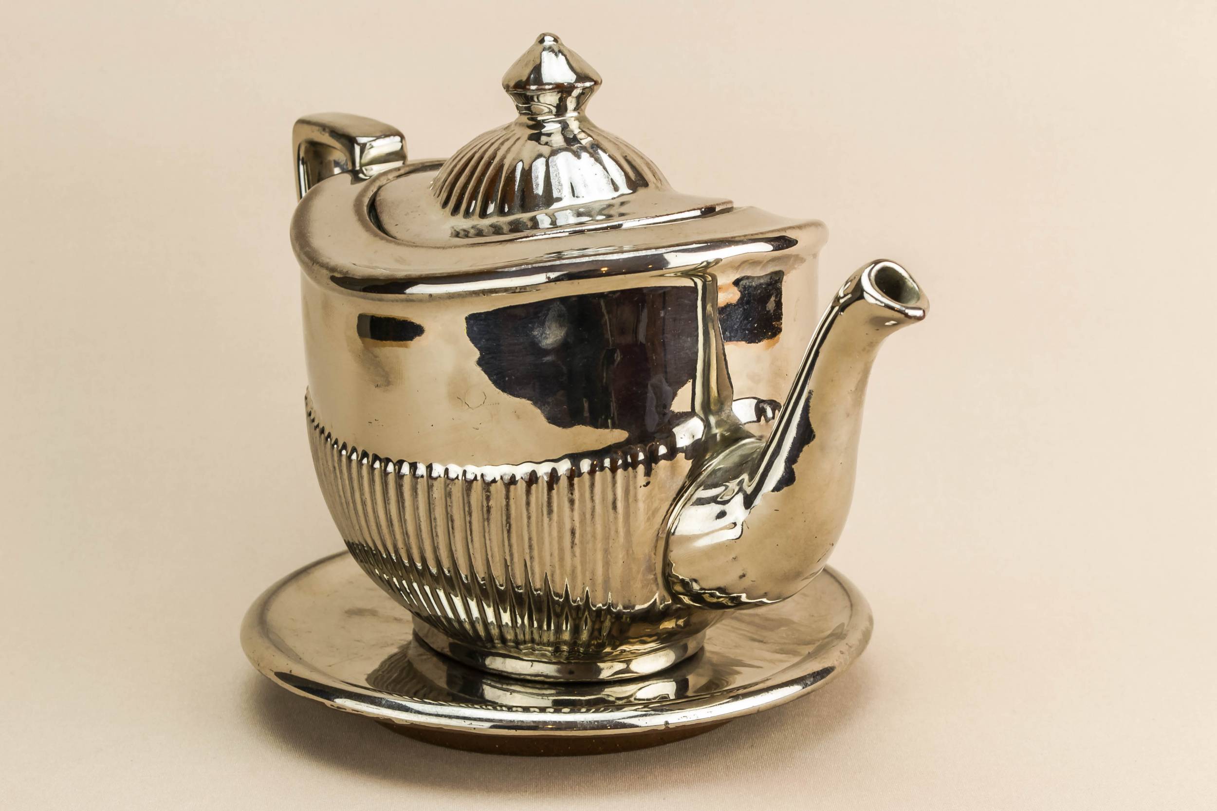 Cool Art Deco — Silvered Art Deco teapot 3