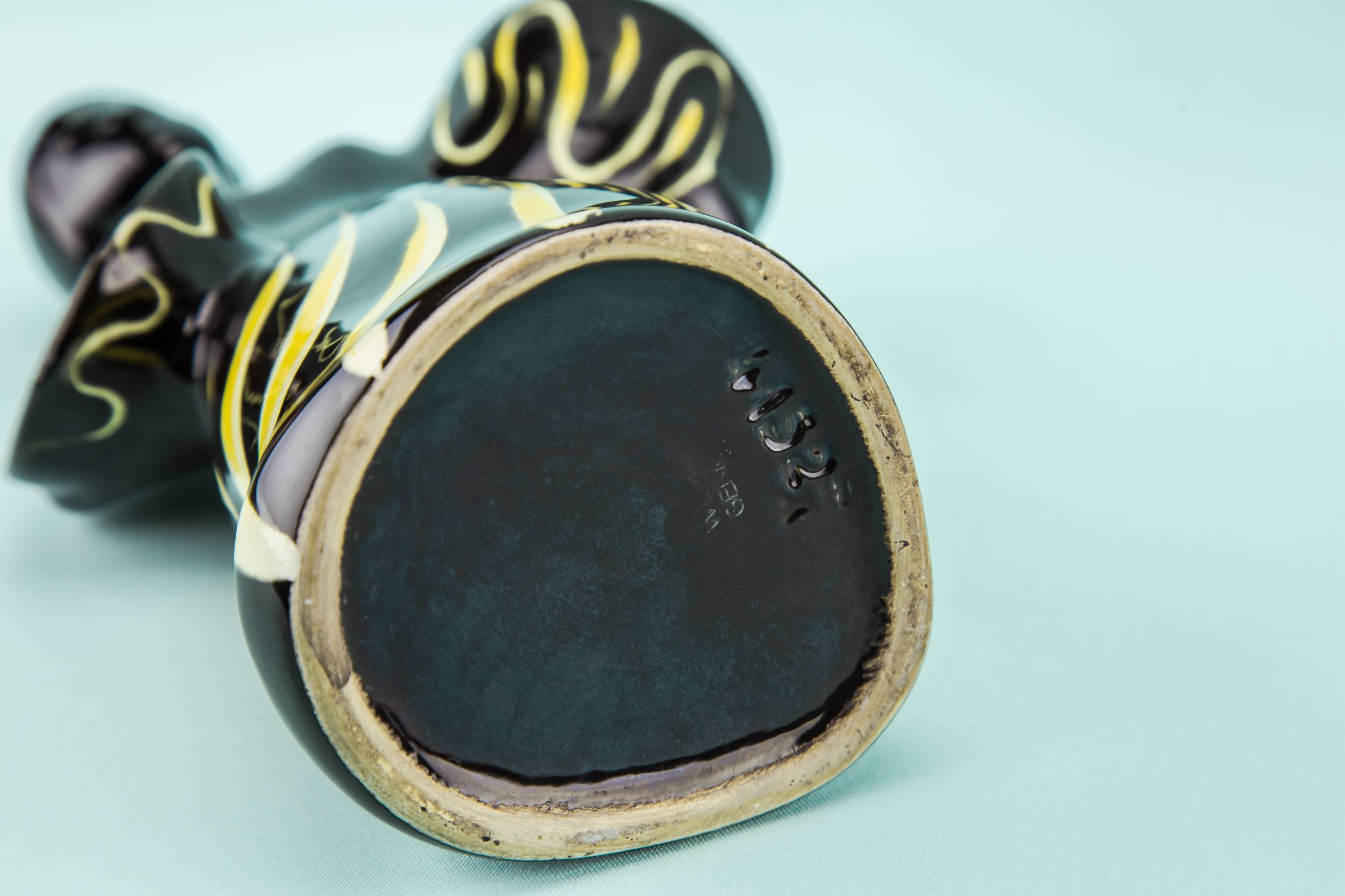 Slick Vintage VASE — Black Modernist vase 5