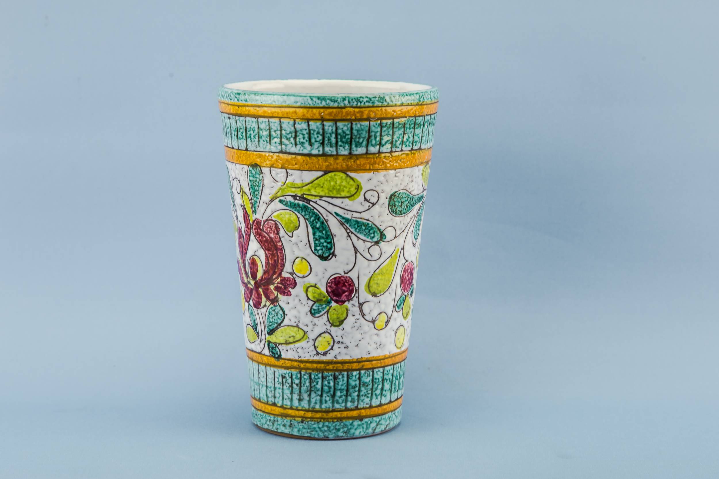 Charming Mid-century Modern — Floral ceramic vase 1
