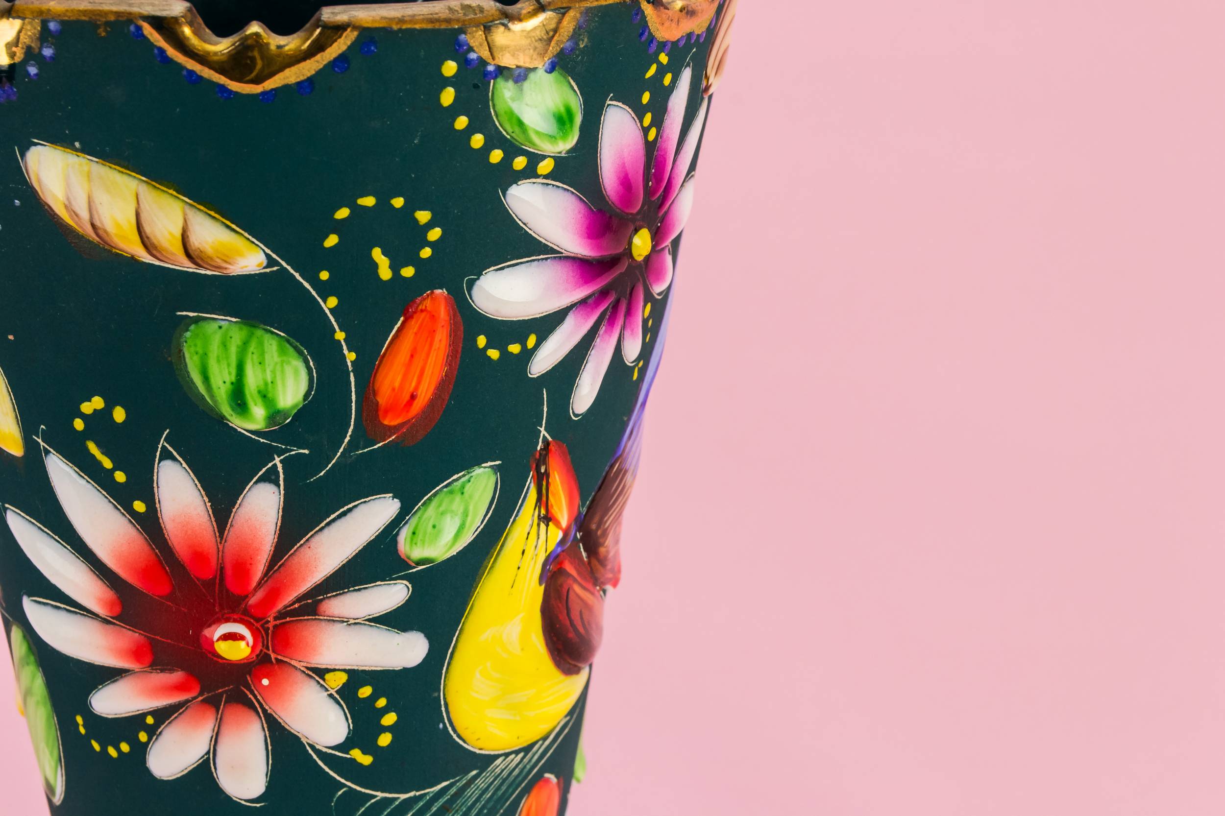 Ceramic Charming VASE — Green floral vase 2