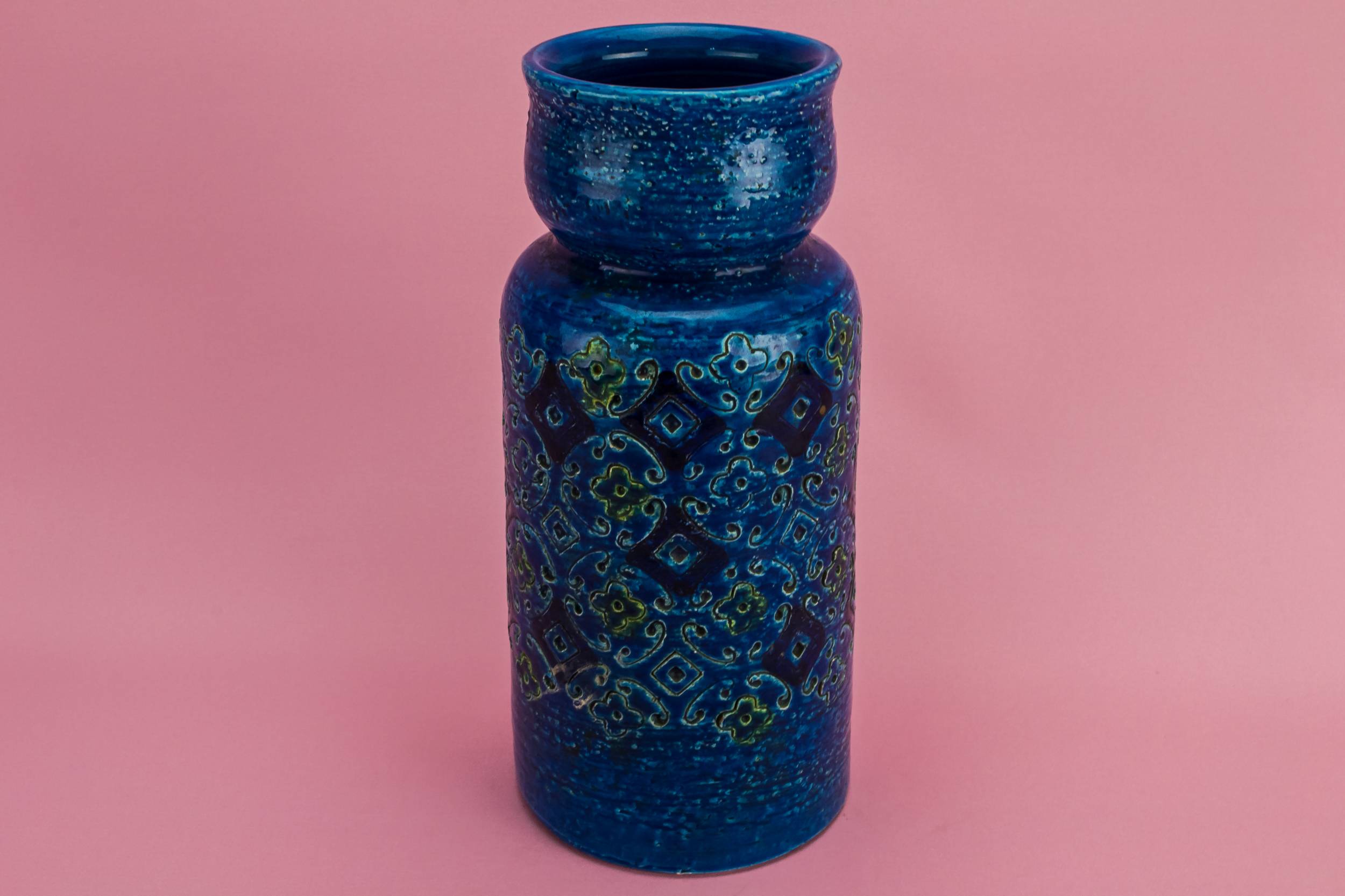 Medium Slick VASE — Ceramic Modernist vase
