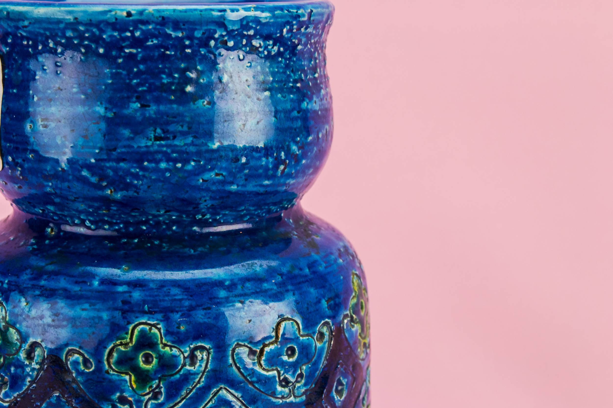 Medium Slick VASE — Ceramic Modernist vase 1