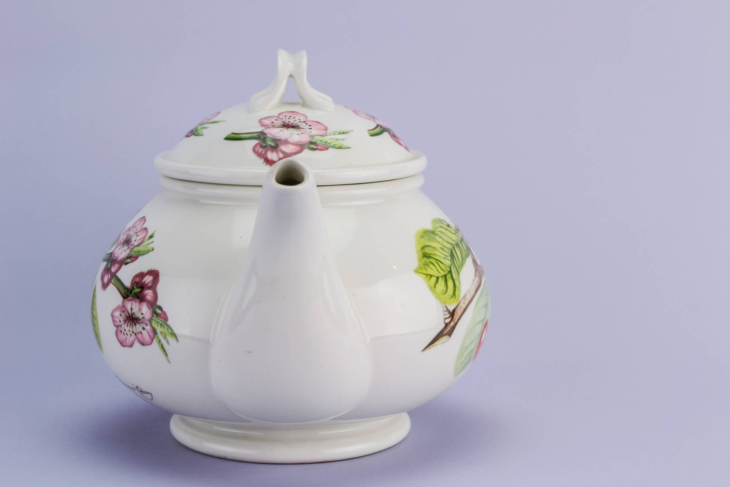 Beautiful Retro White — Portmeirion porcelain teapot 3