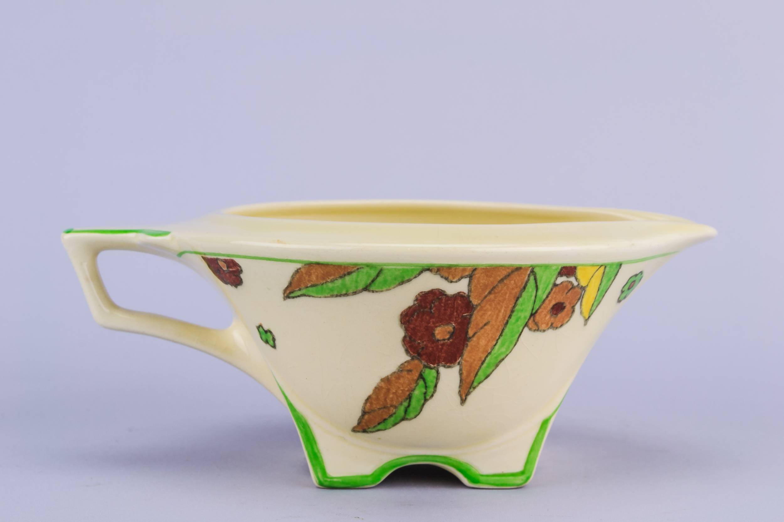 Porcelain Charming Gravy — Cream gravy boat 2