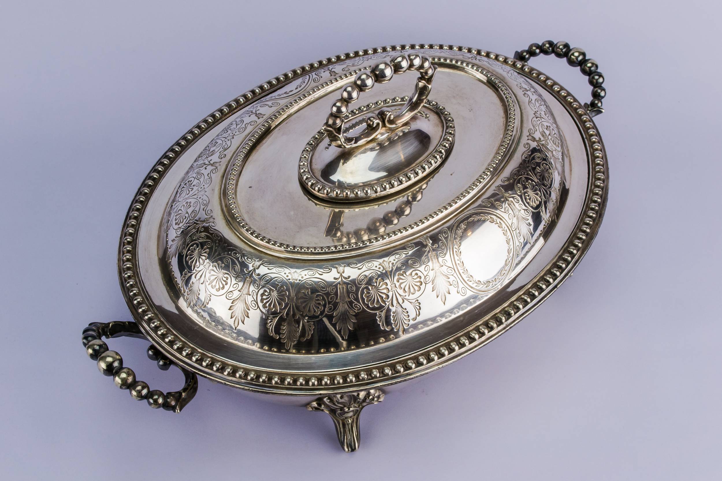Spectacular Antique Roberts — Silver plated hot tureen 3