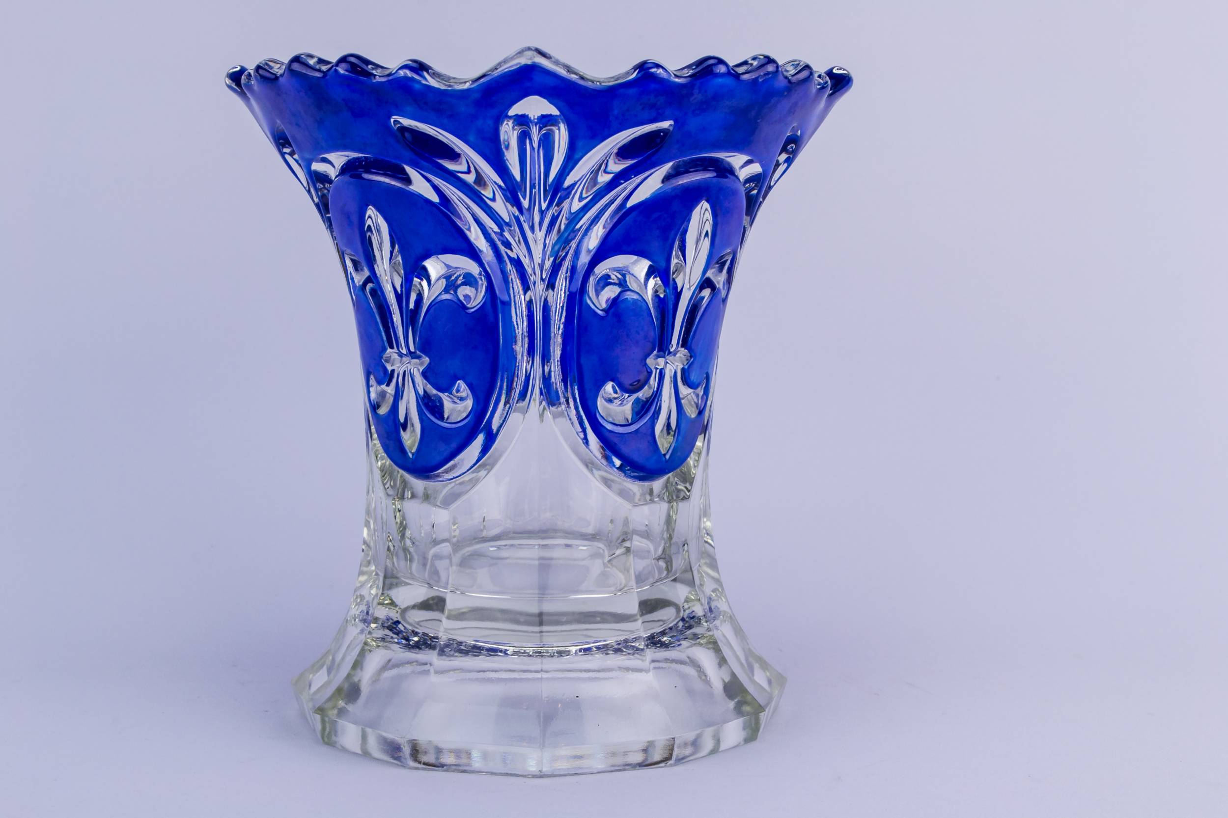 Vintage Medium VASE — Fleur-de-lis glass vase 1