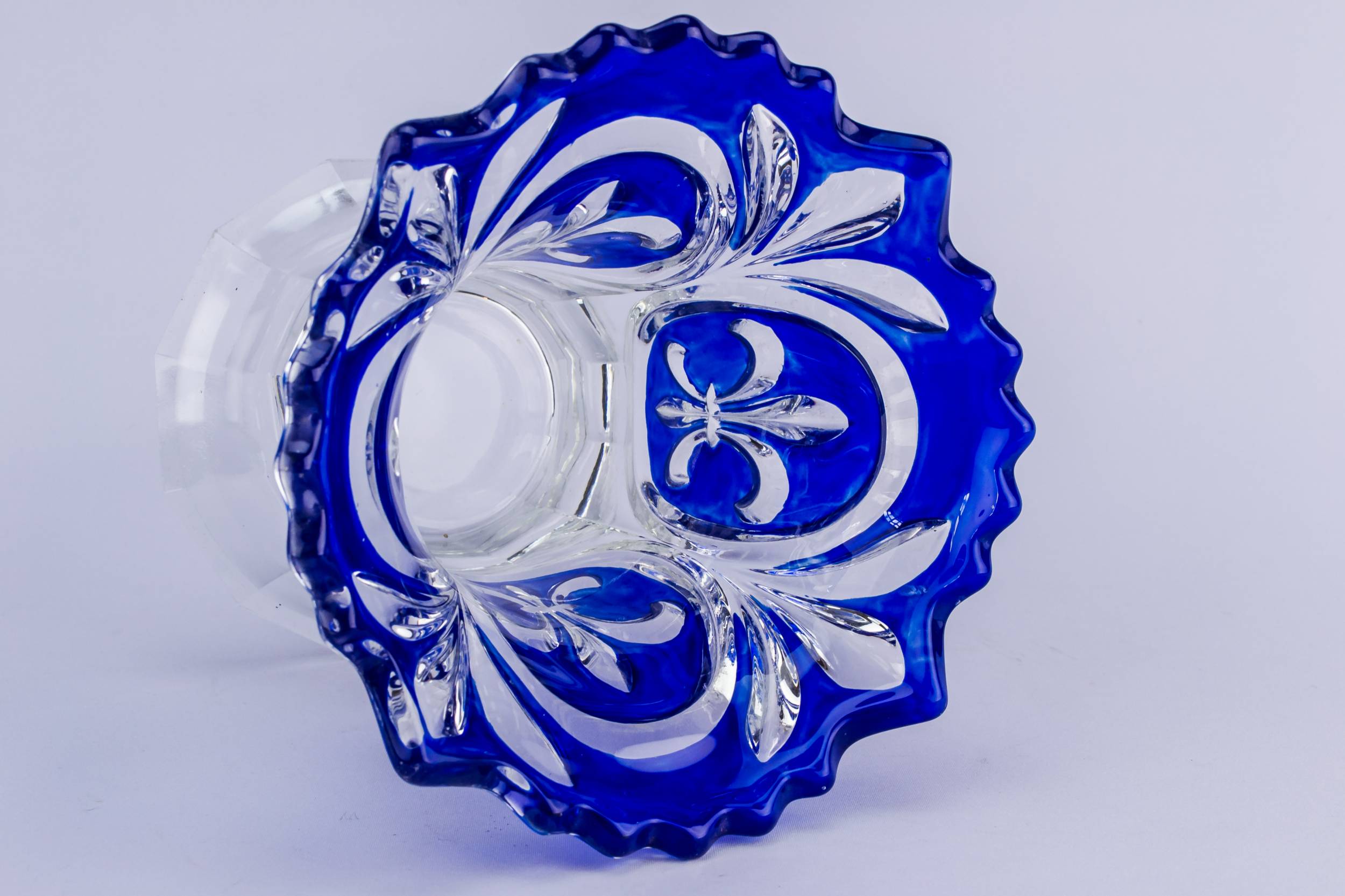 Vintage Medium VASE — Fleur-de-lis glass vase 3