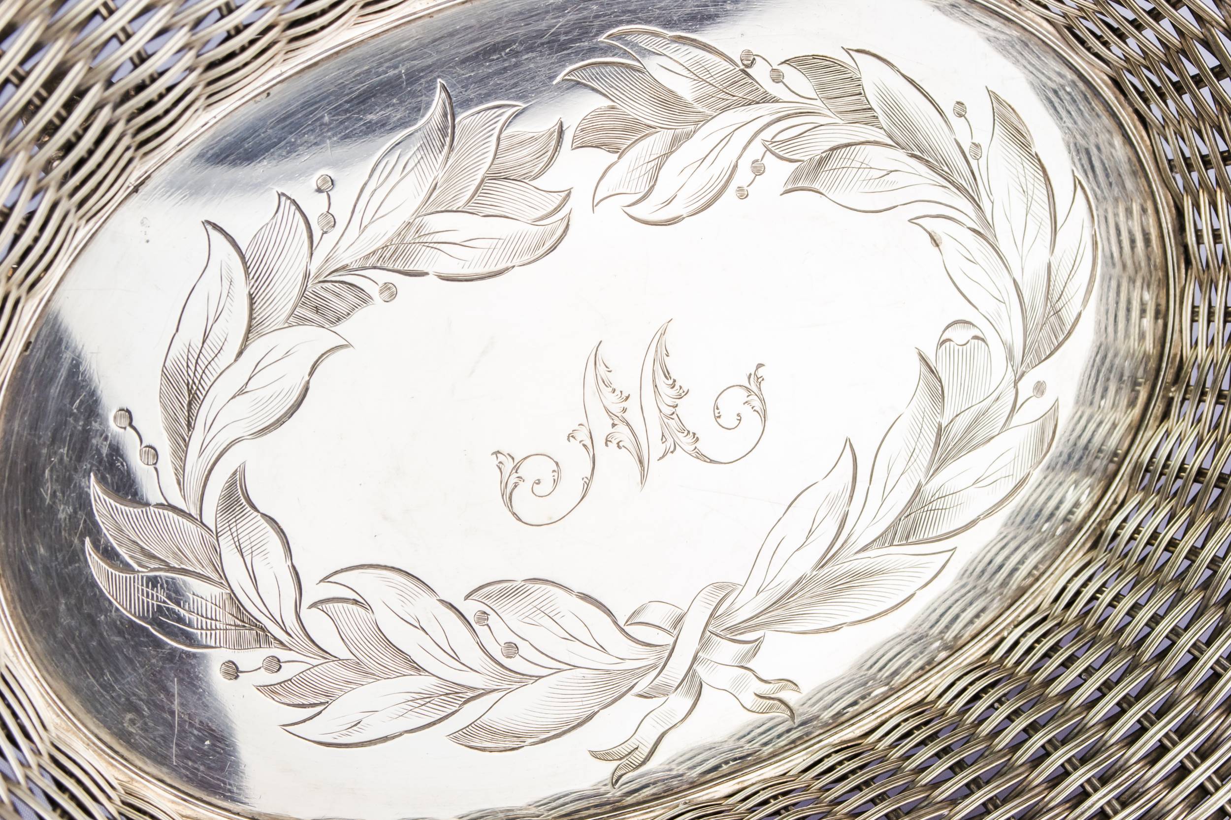 Antique Silver Plated — Silver plated fruit bowl 3