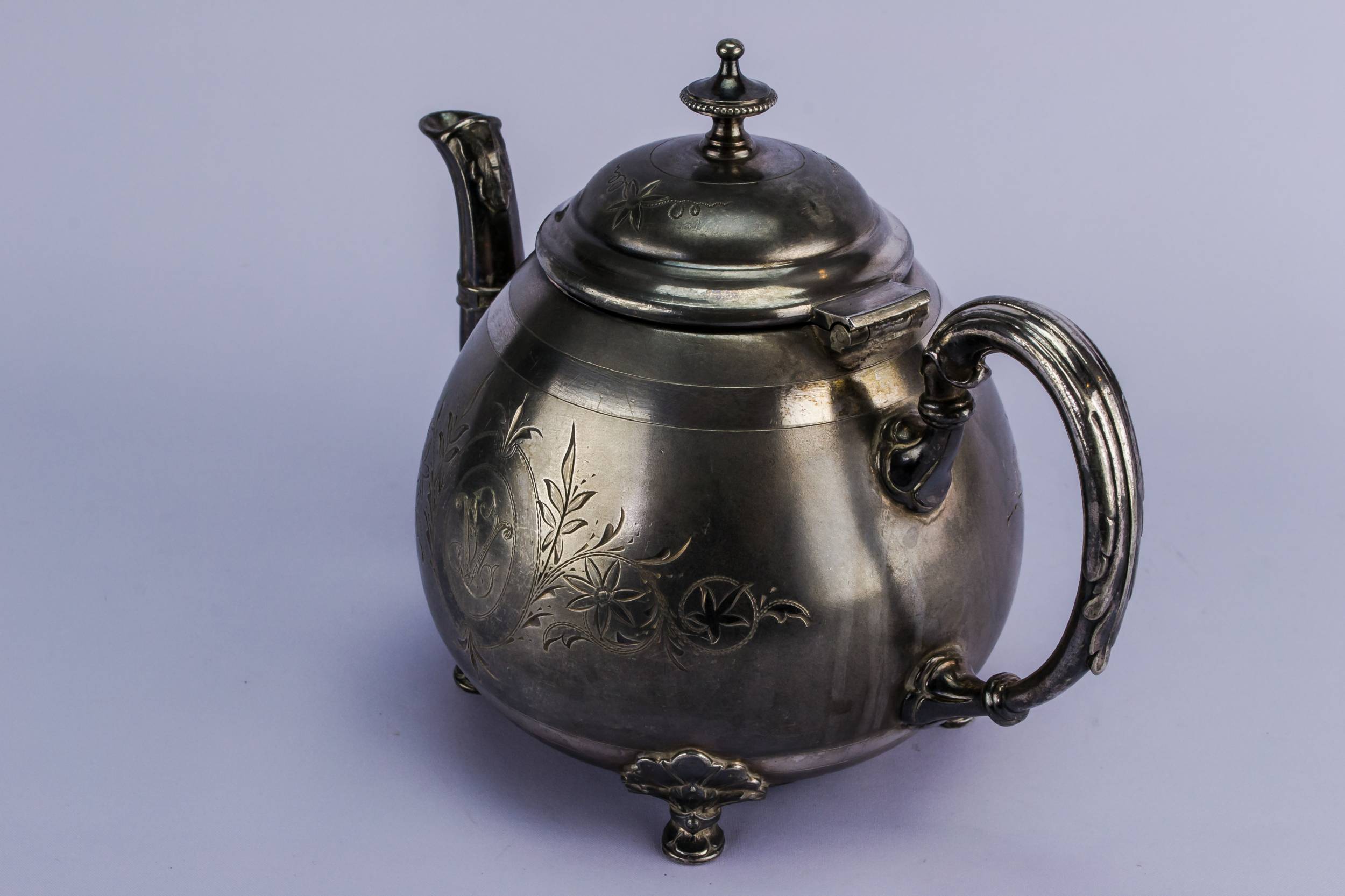 Piece Antique Opulent — WMF tea and coffee set 4