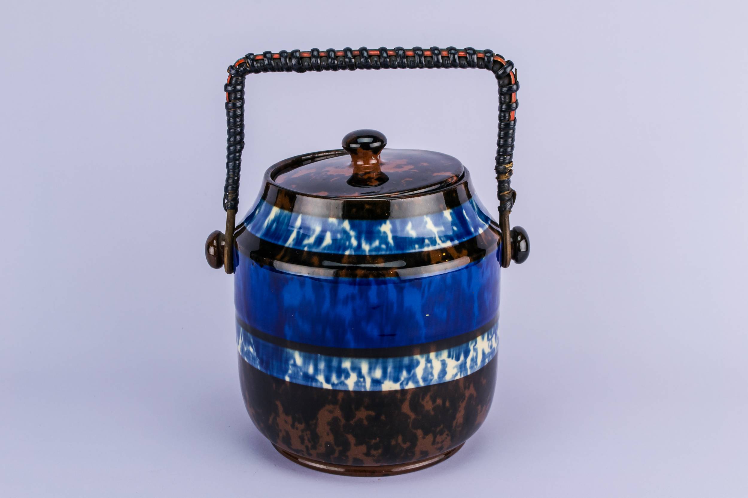 Charming Art Deco — Flow blue ice bucket