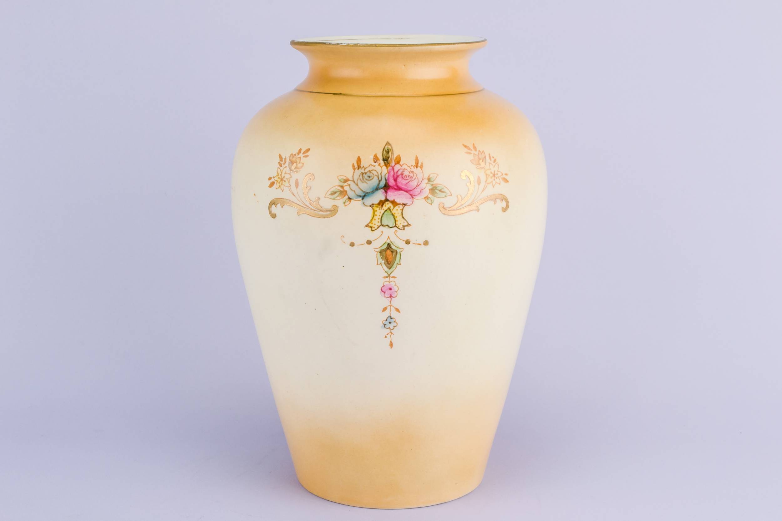 Neo-classical Elegant Floral — Crown Devon flower vase 2