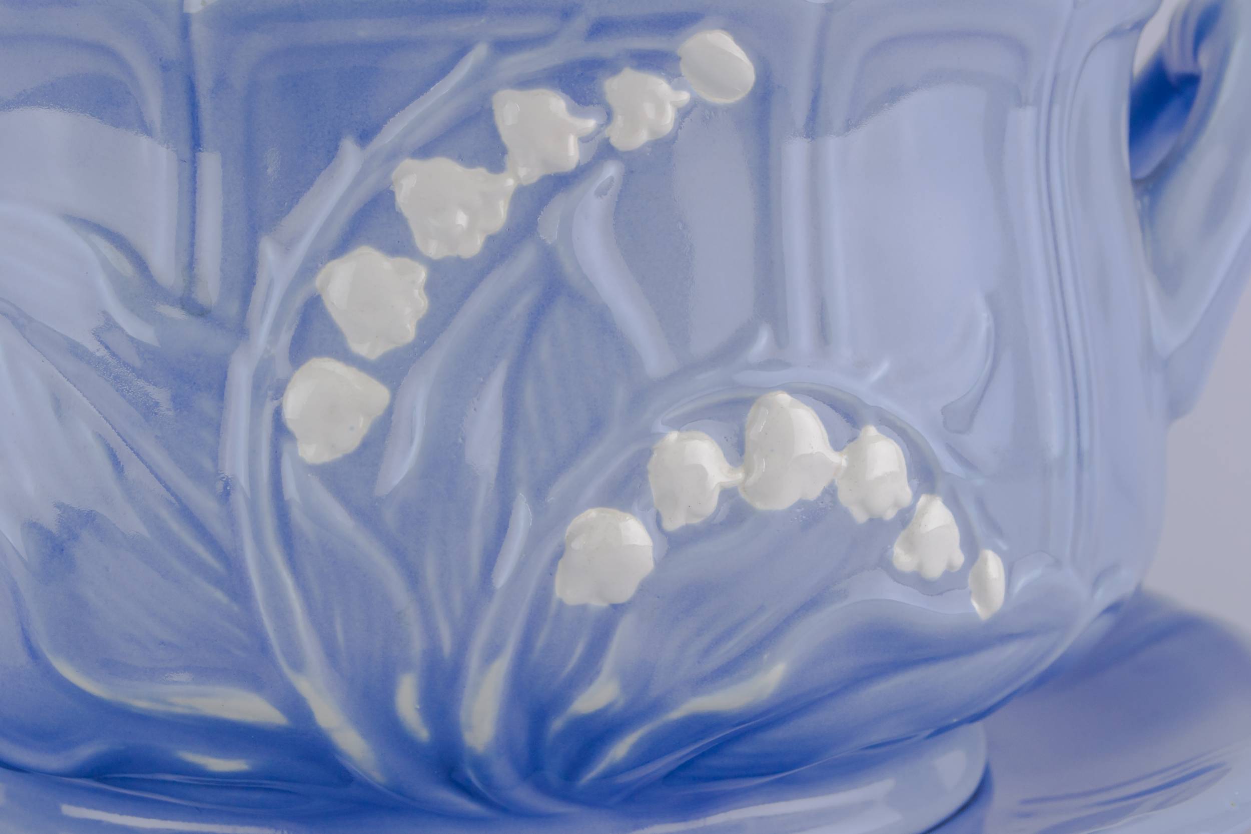 Attractive Retro Floral — Ceramic floral tureen 3