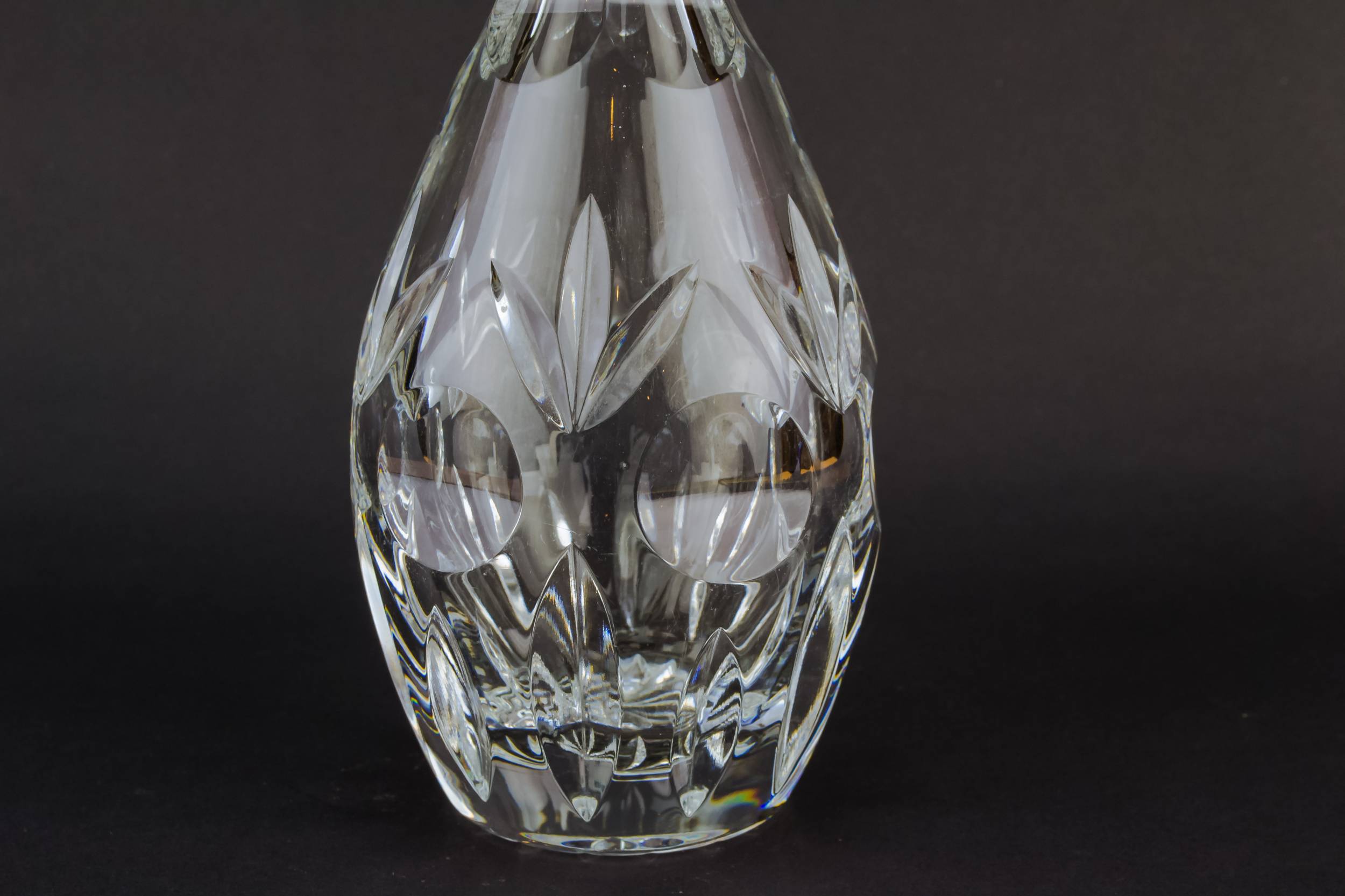 Cut Glass Antique — Dessert wine decanter 2