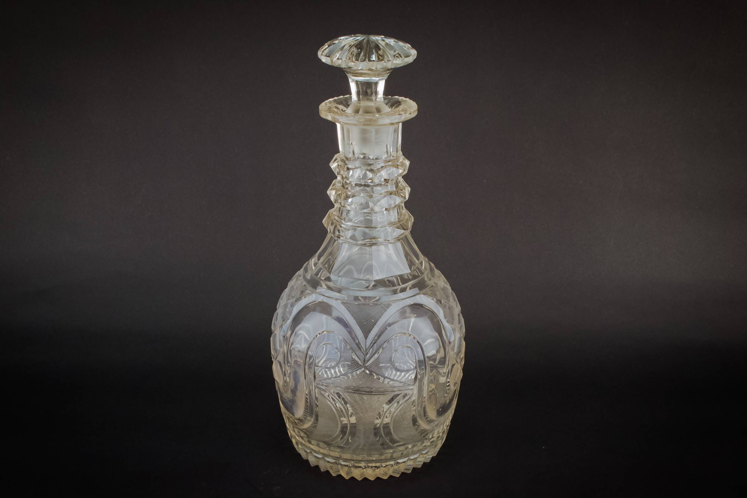 Cut Glass Antique — Port cut glass decanter
