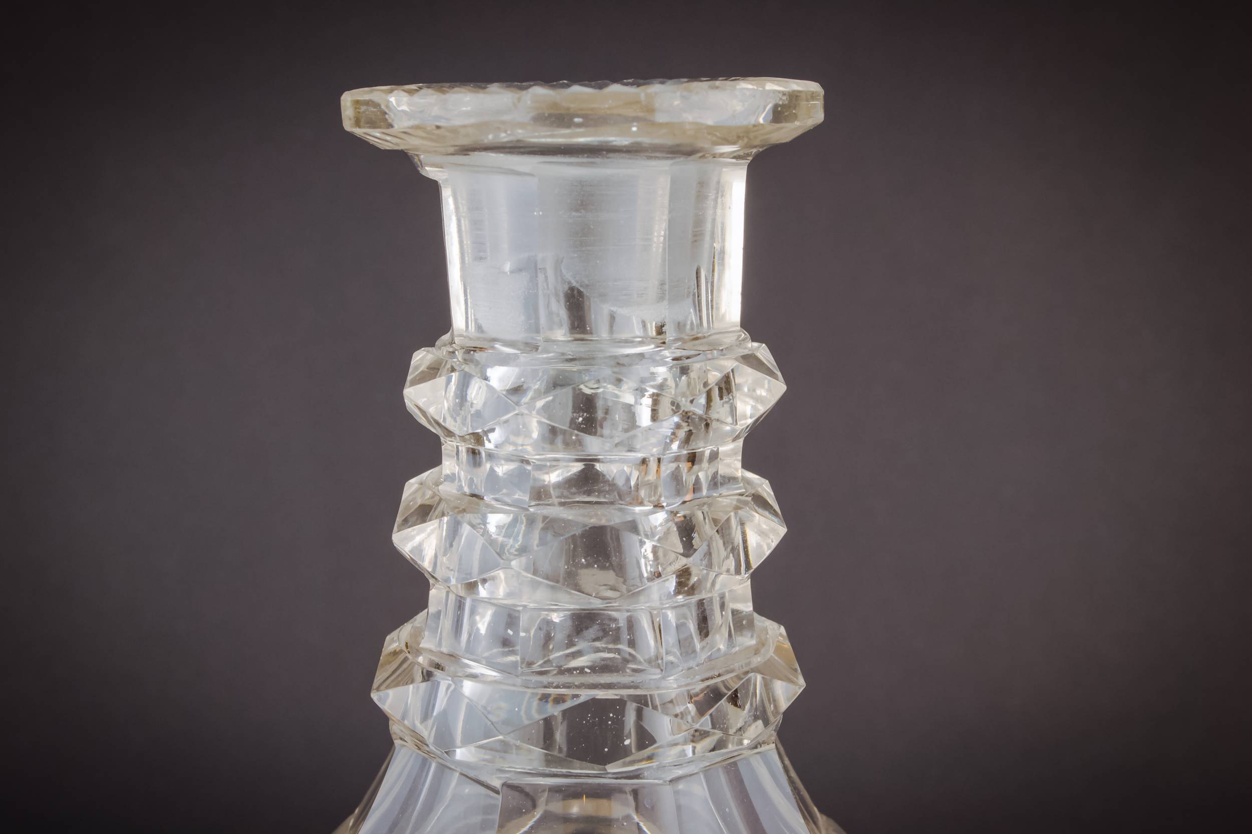 Cut Glass Antique — Port cut glass decanter 3