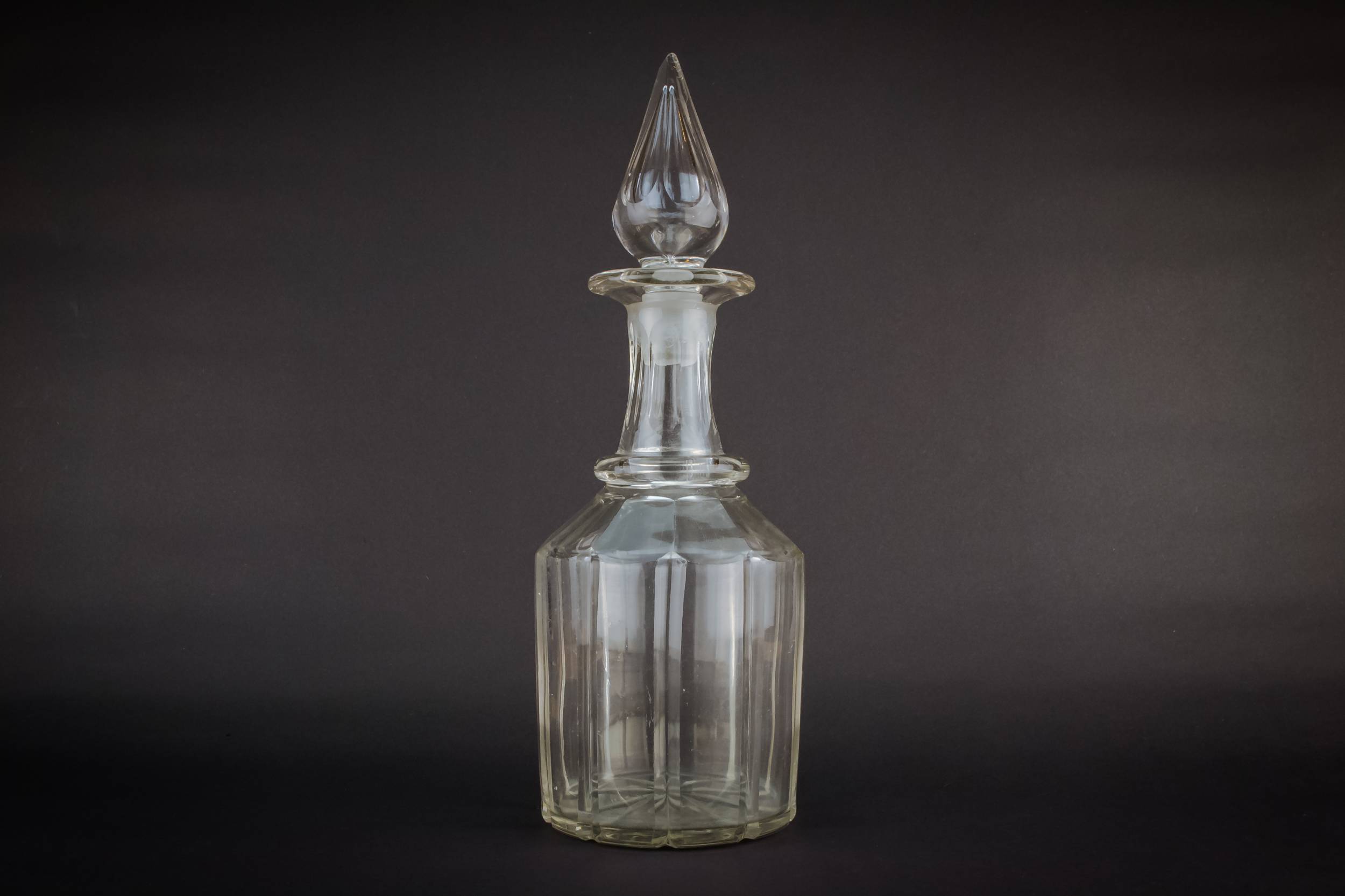 Late Georgian Cut — Cut glass whisky decanter 3