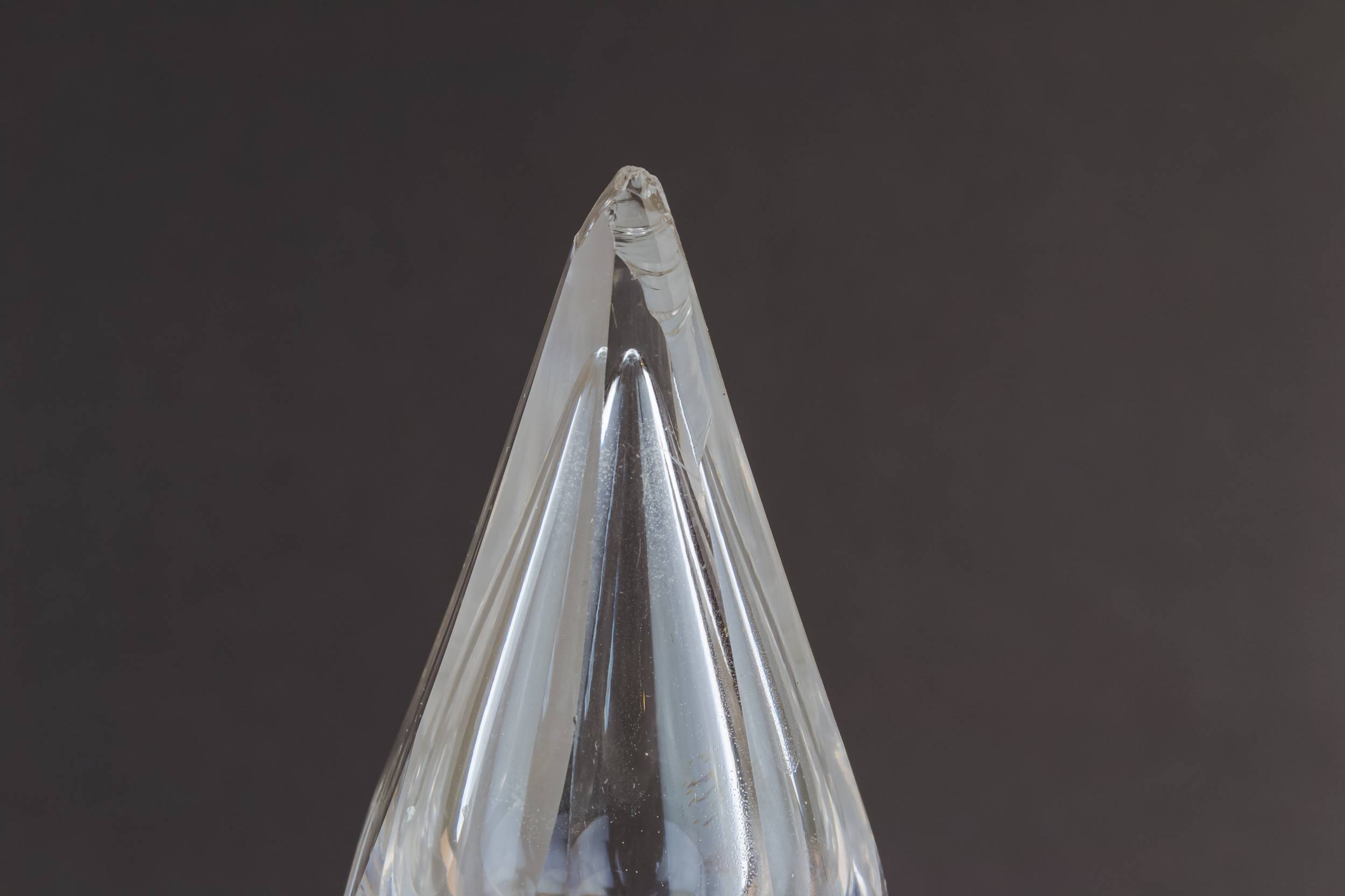 Late Georgian Cut — Cut glass whisky decanter 2