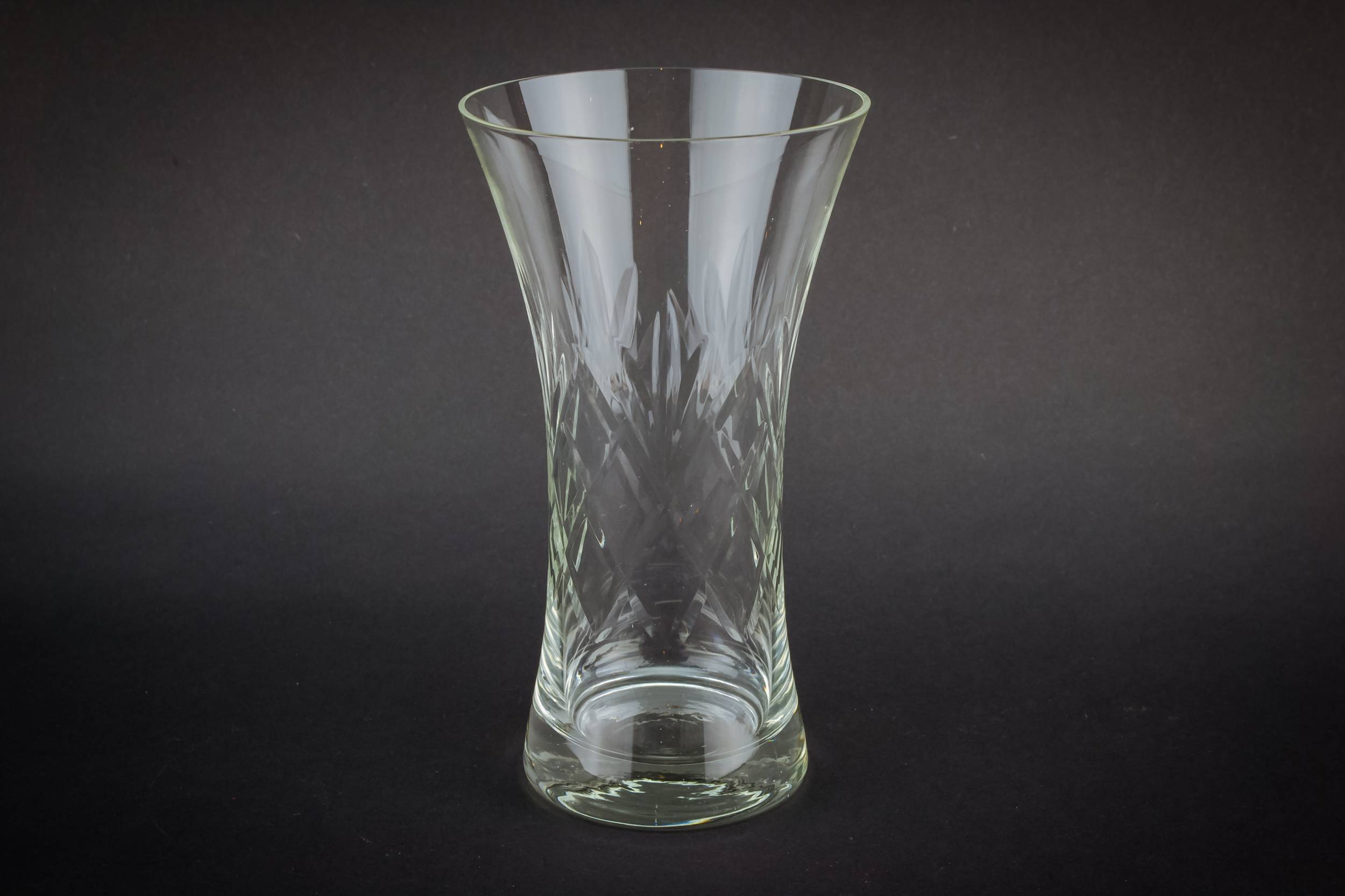 Cut Glass Crystal — 4 champagne flutes