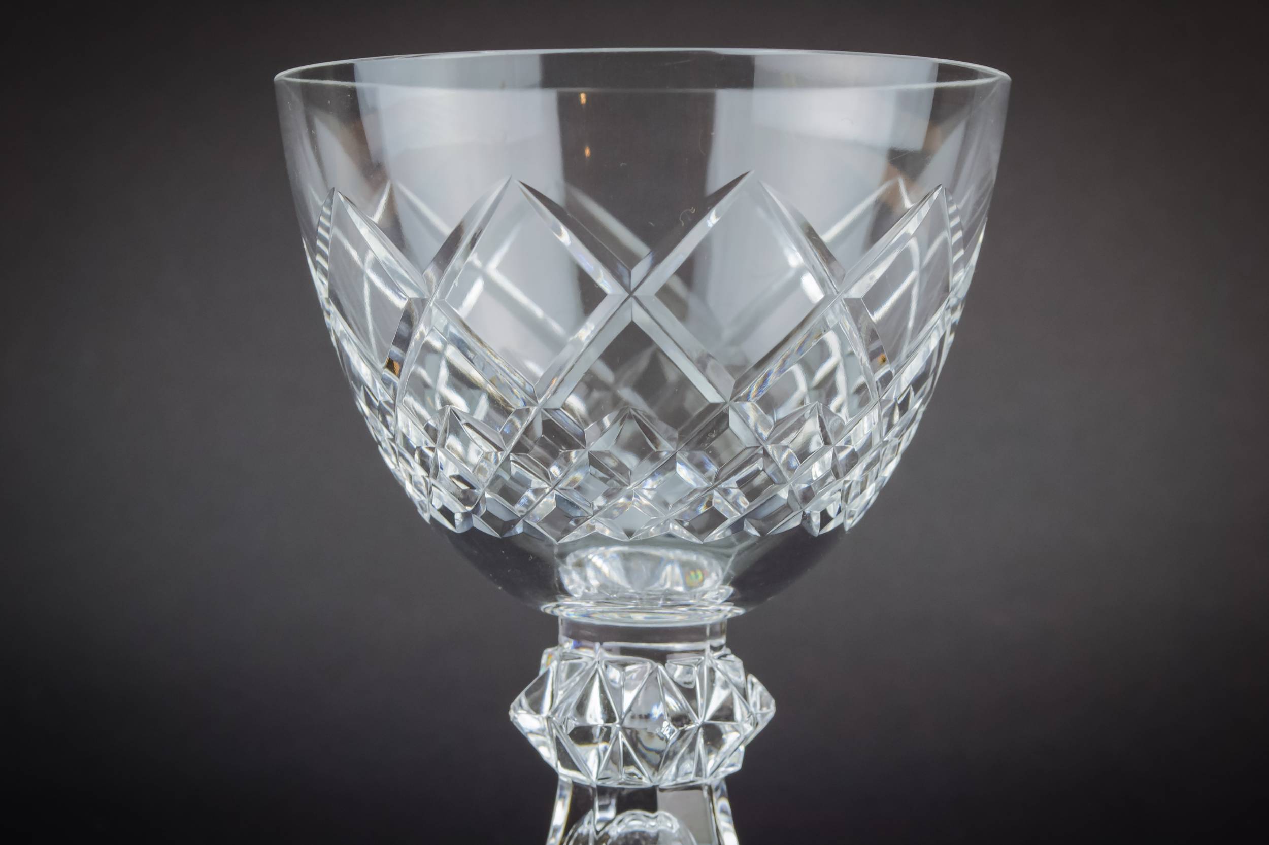 Crystal Modernist Crosshatch — 6 crystal wine glasses 1