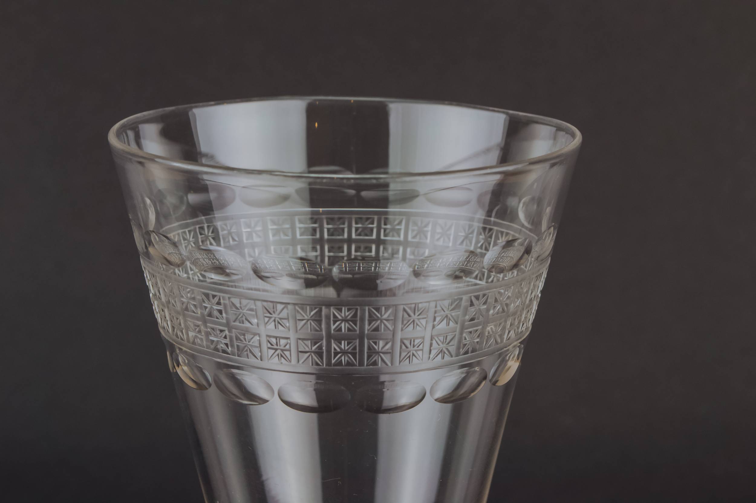 Crystal Neo-classical Crosshatch — Conical wine glass 1