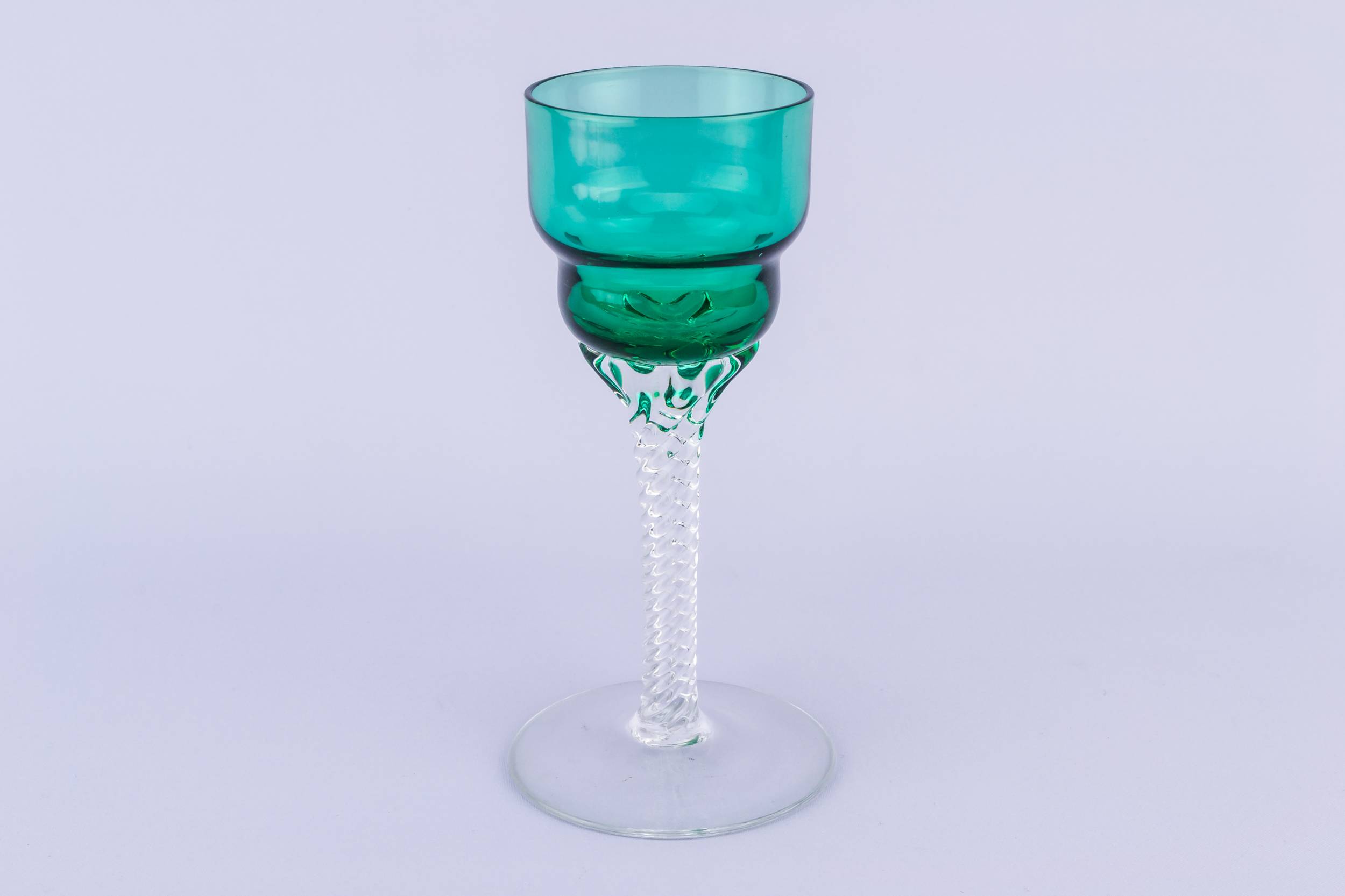Green Antique 35 — Green port stem glass