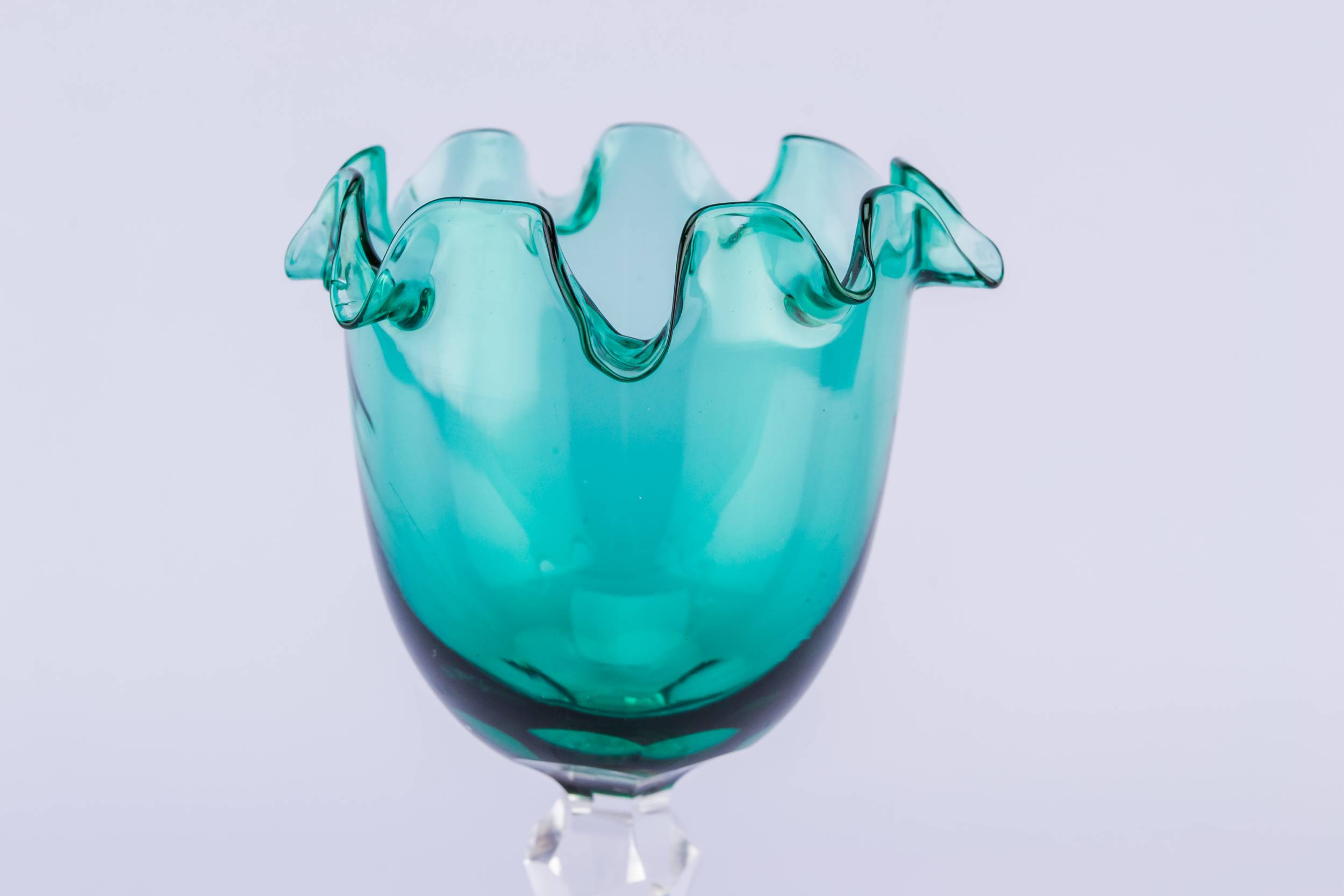 Victorian Glass Ruffled — Small green glass vase 1