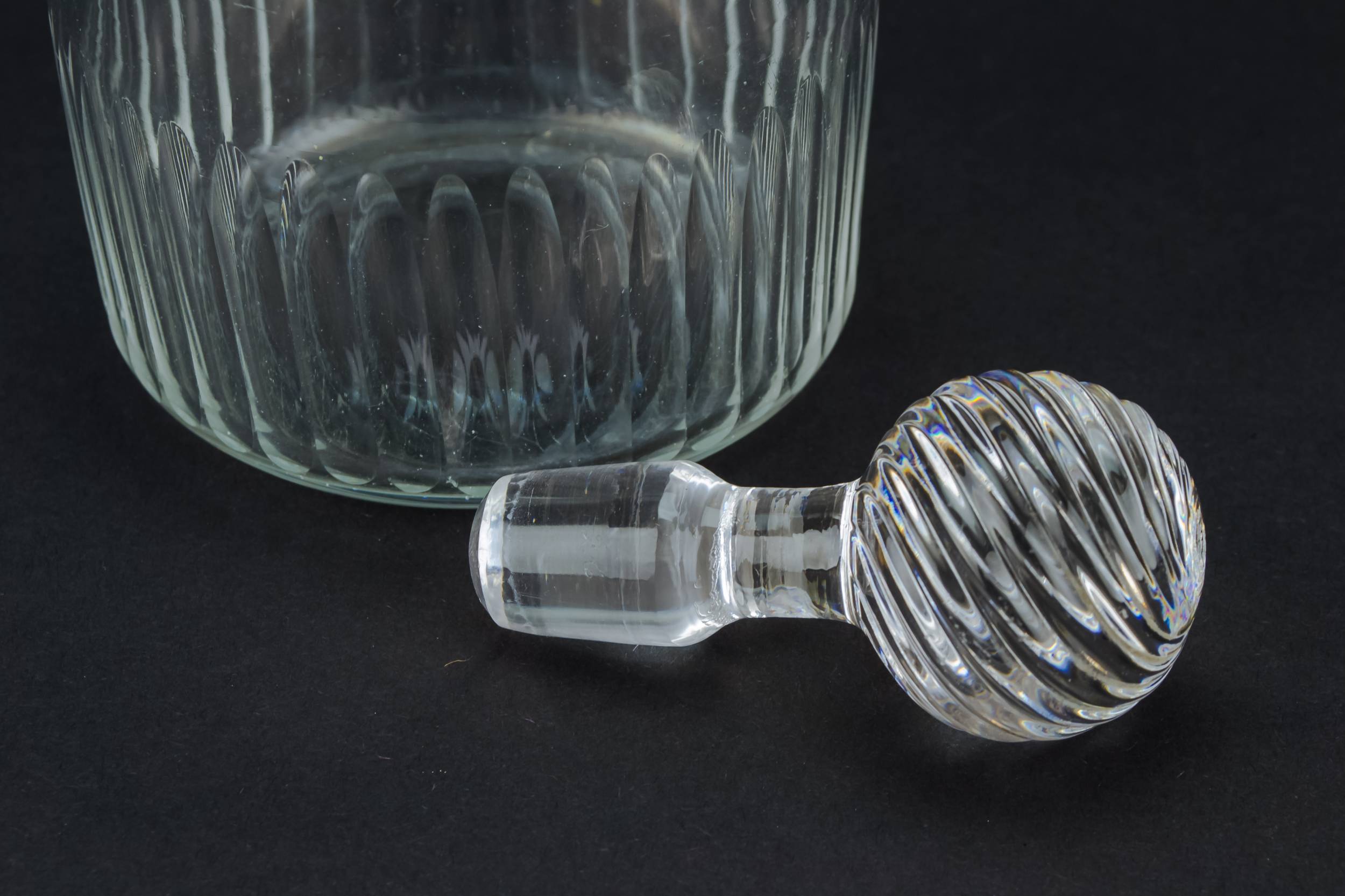Cut Glass Antique — Barrel cut glass decanter 2