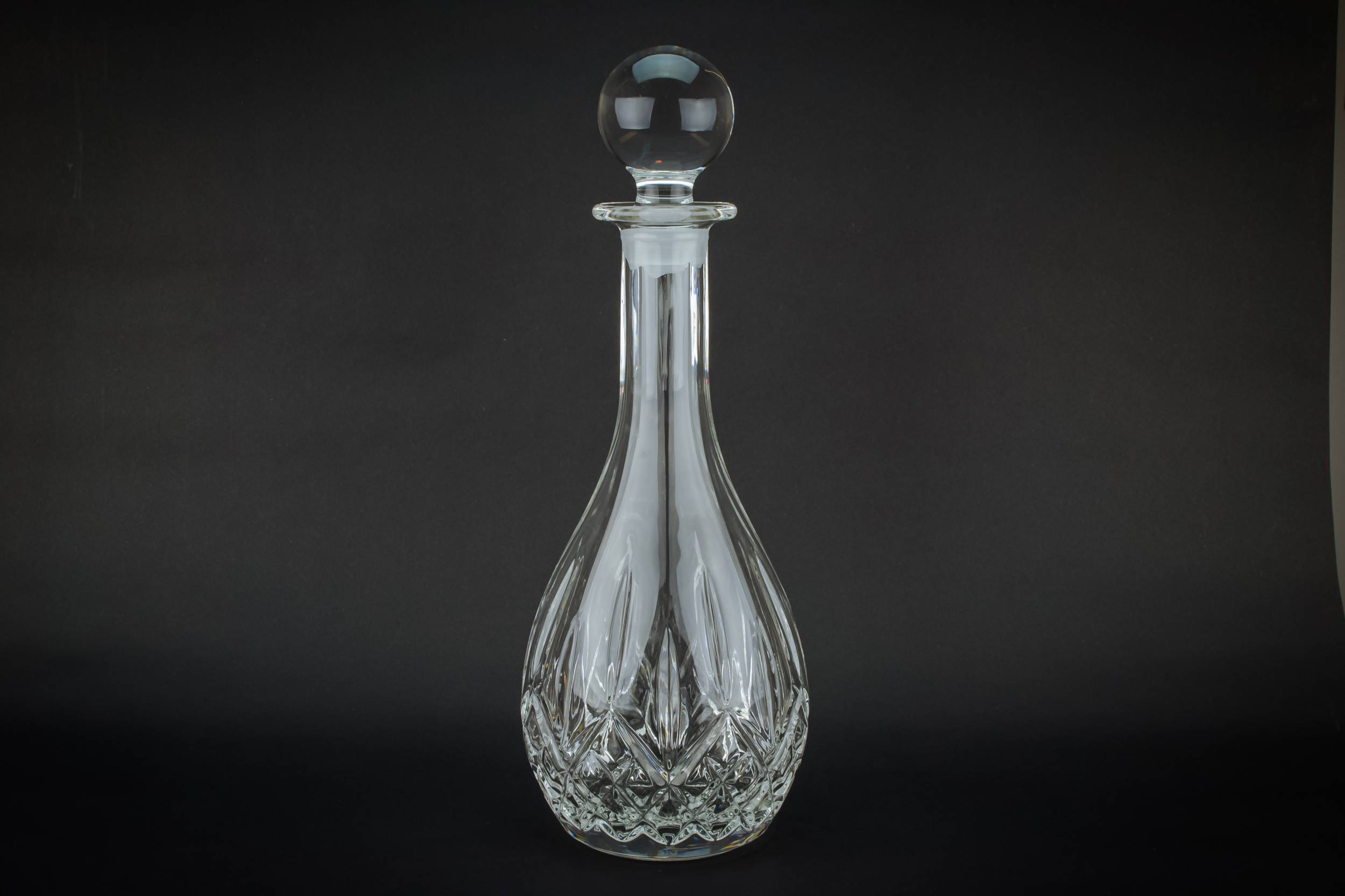 Moulded Glass Vintage — Ovoid wine decanter