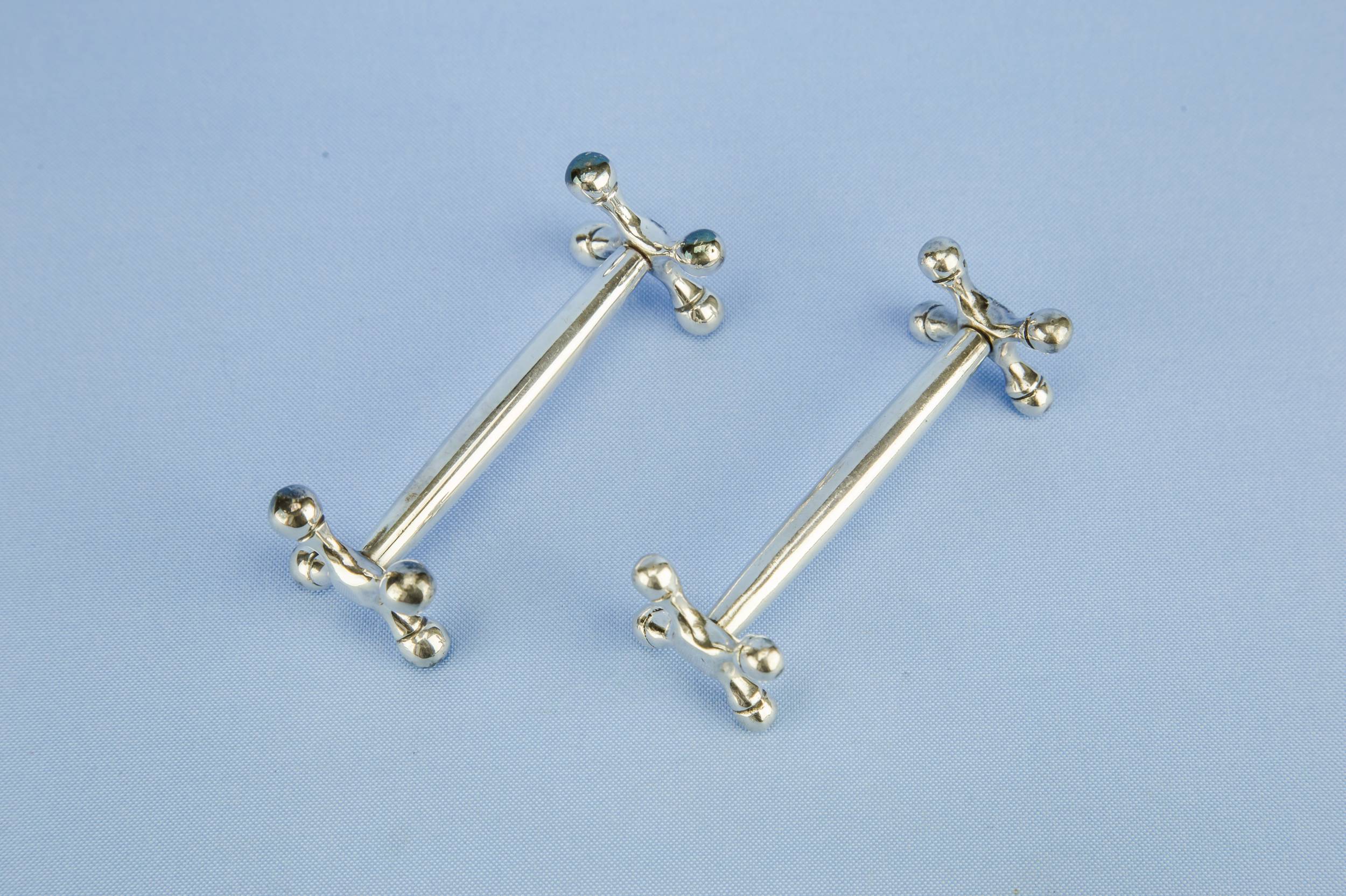 Antique Art Deco — 2 silver plated knife rests 1