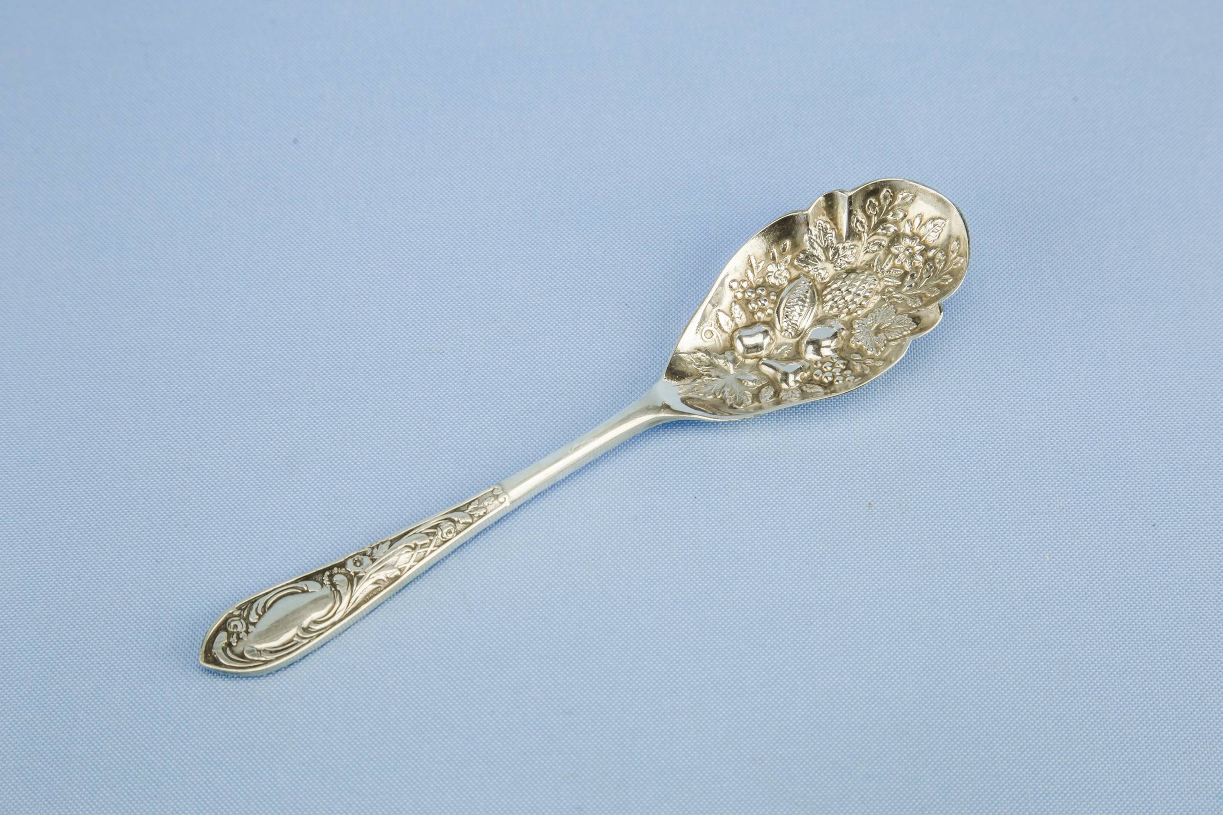 Silver Plated Art — Floral serving spoon
