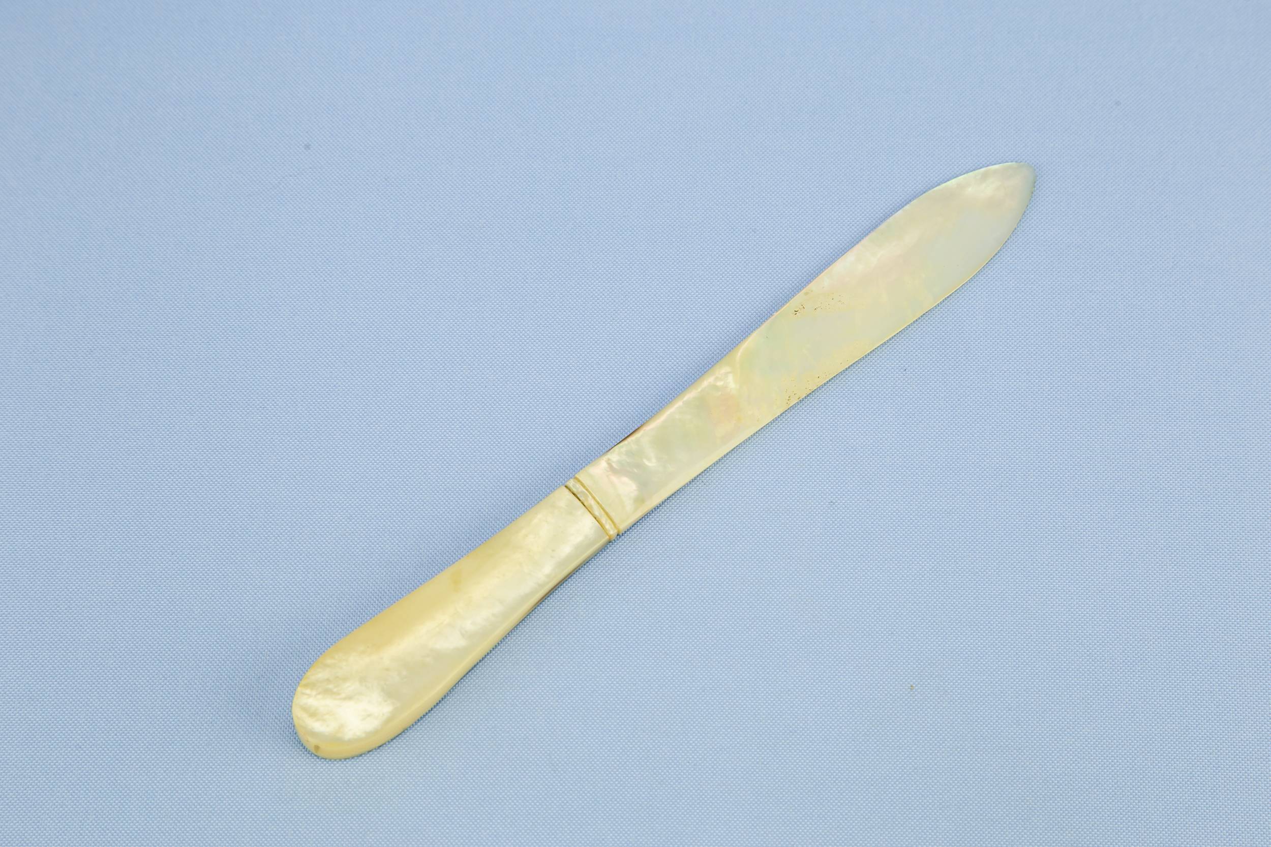 Victorian Antique Mother — Mother of pearl butter knife