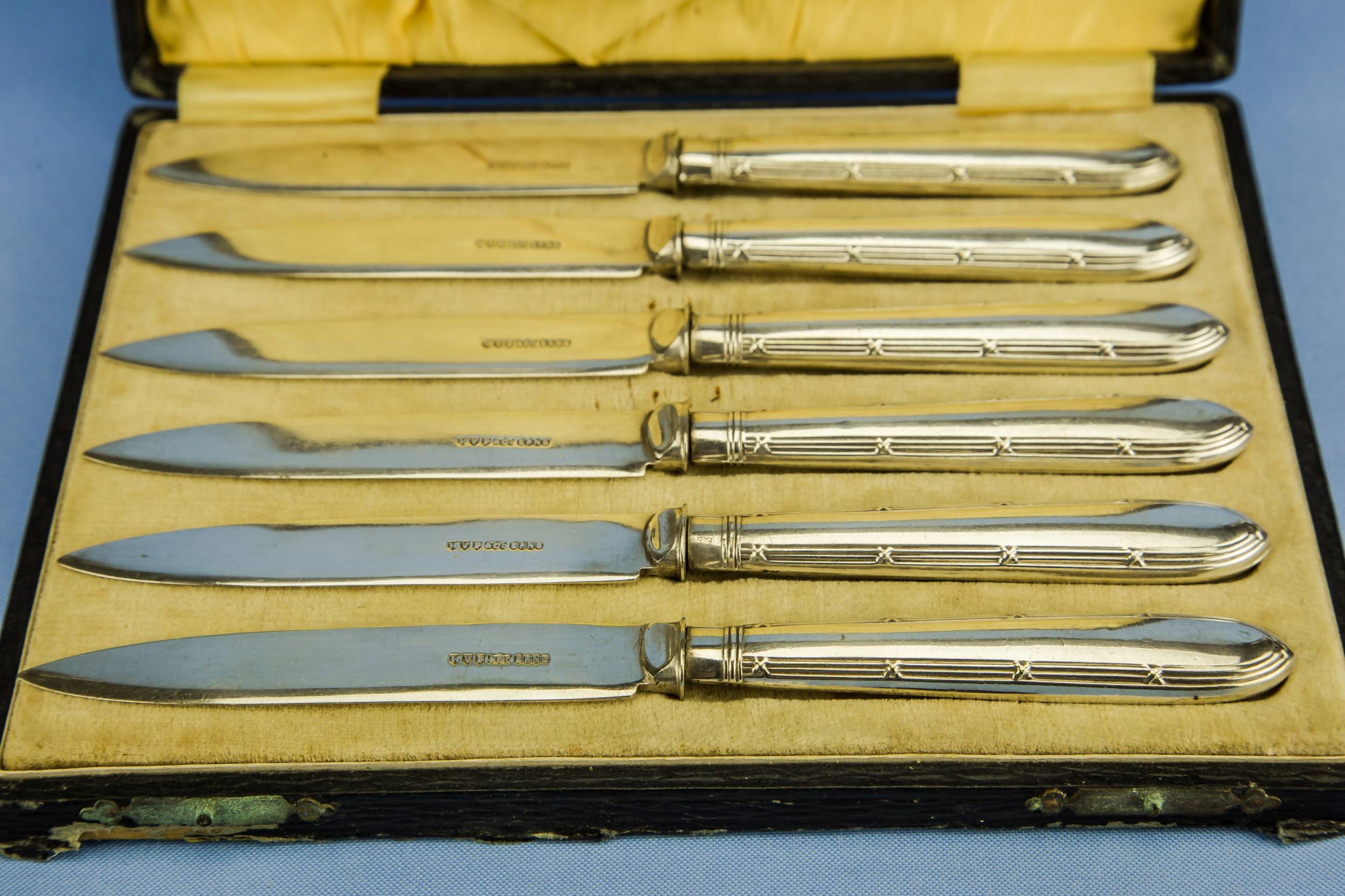 Medium Elegant Silver — 6 elegant dessert knifes 3