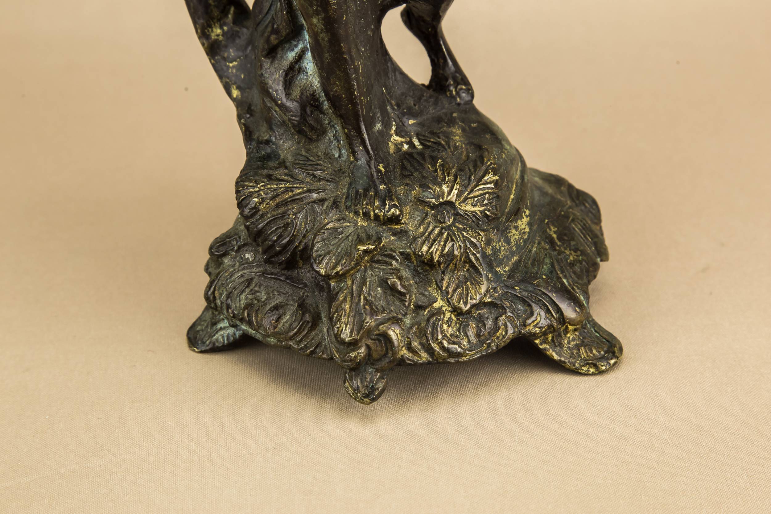 Brass Opulent Putti — 2 cherub candlesticks 5