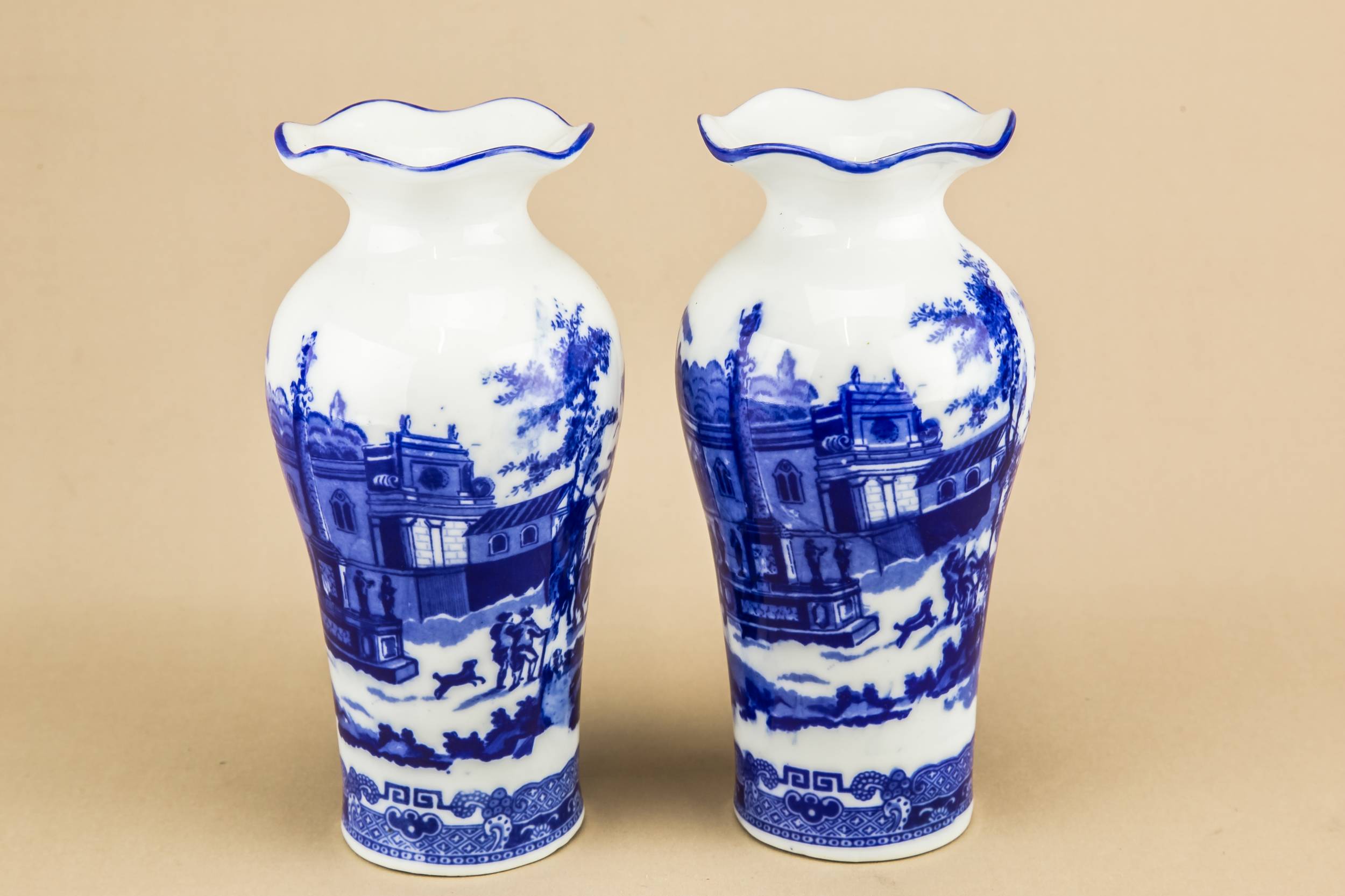 Beautiful Antique Ceramic — 2 blue and white vases 2