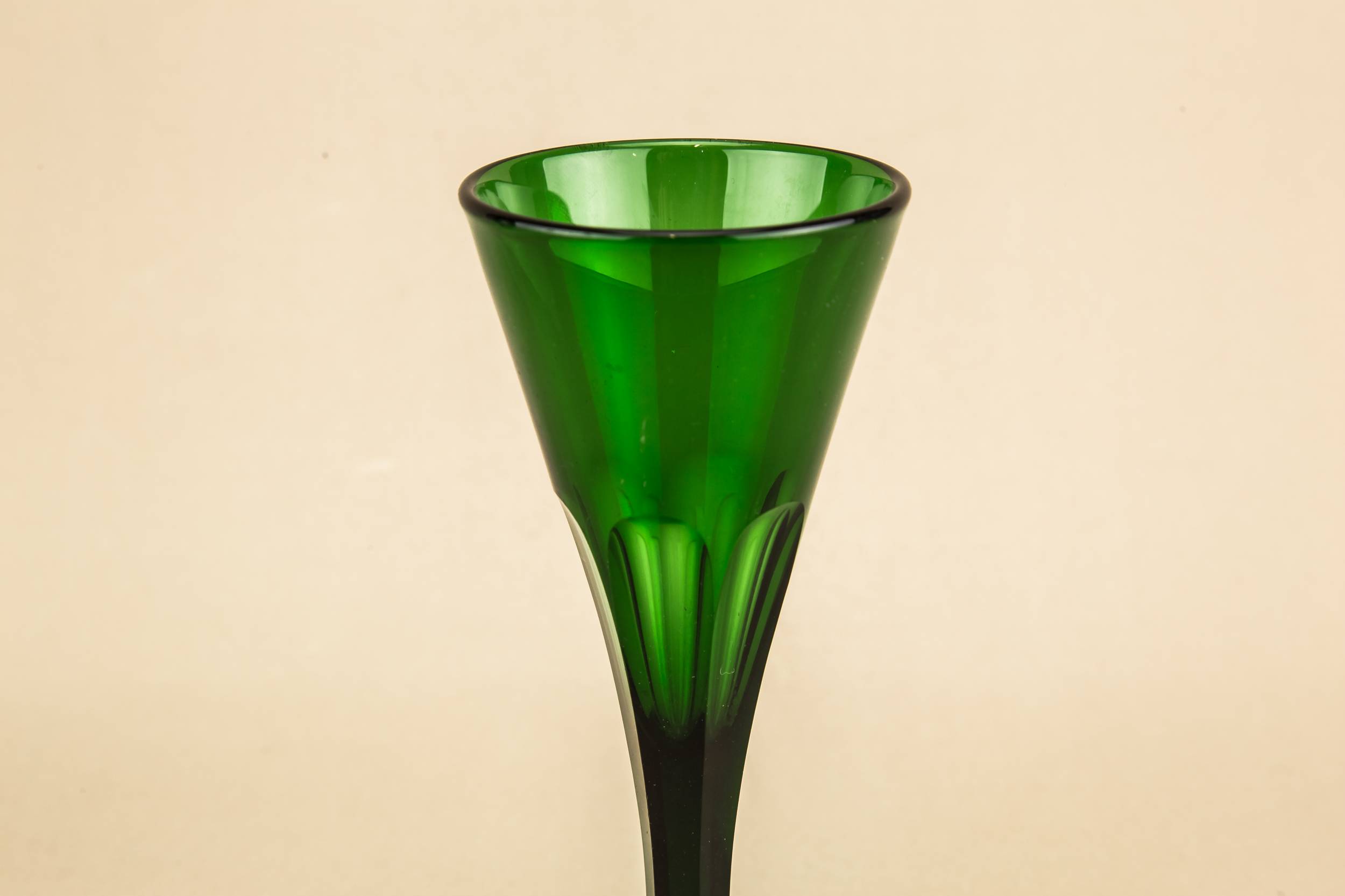 Green Antique 50 — 2 green port glasses 2