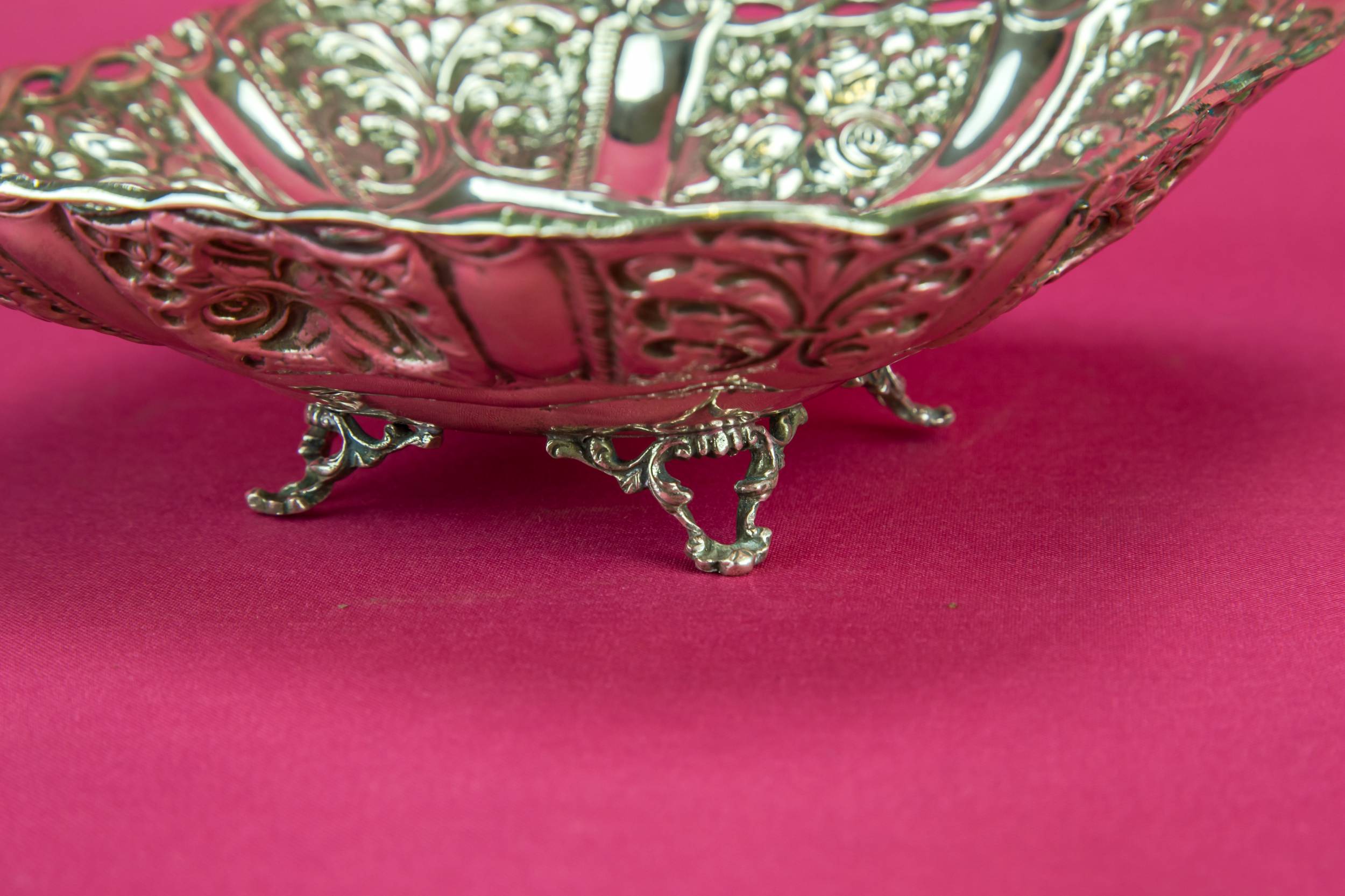 Elegant Vintage Silver — Solid silver bowl 2