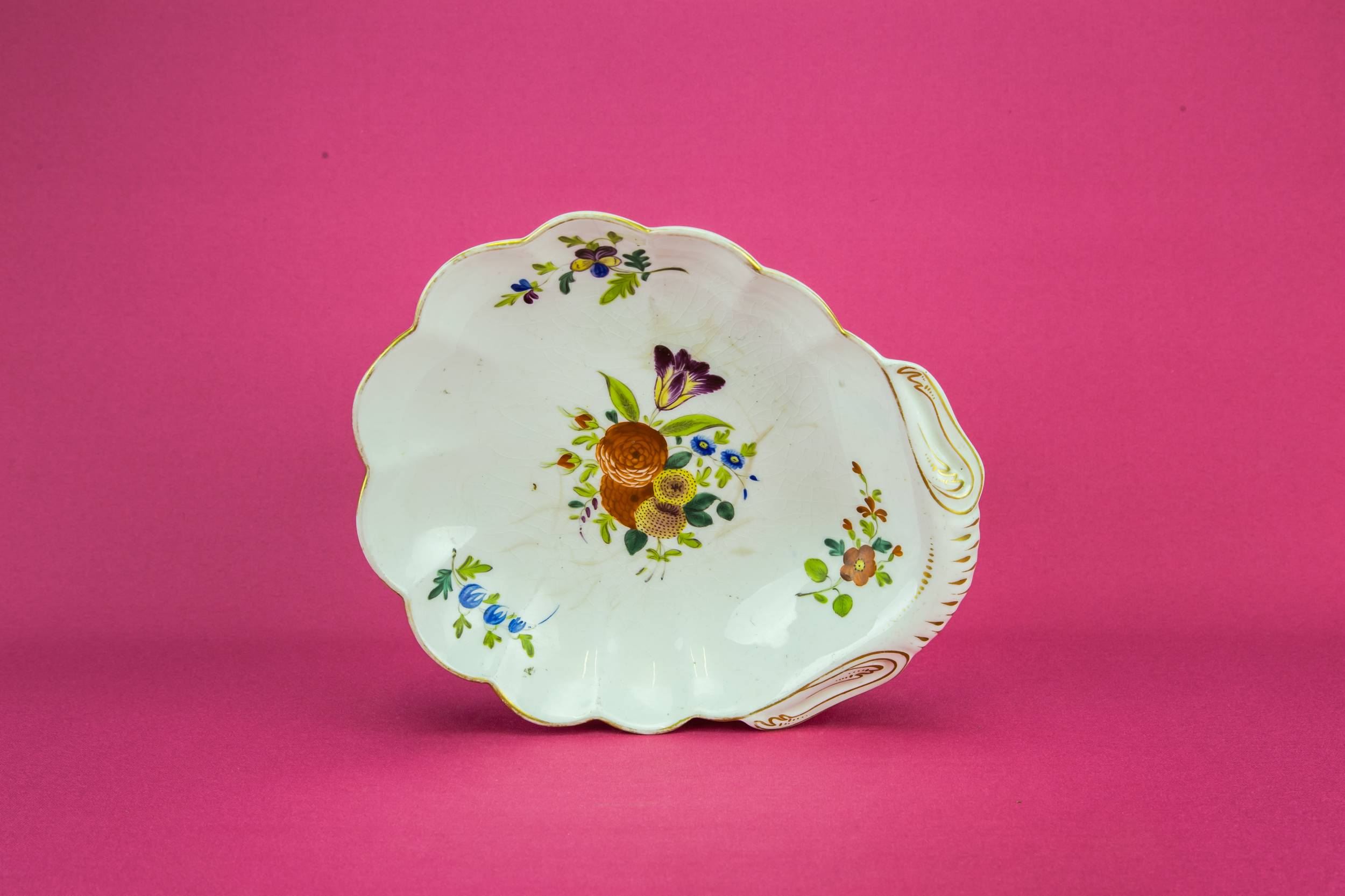 Attractive Ceramic 9.1'' — Serving shell plate